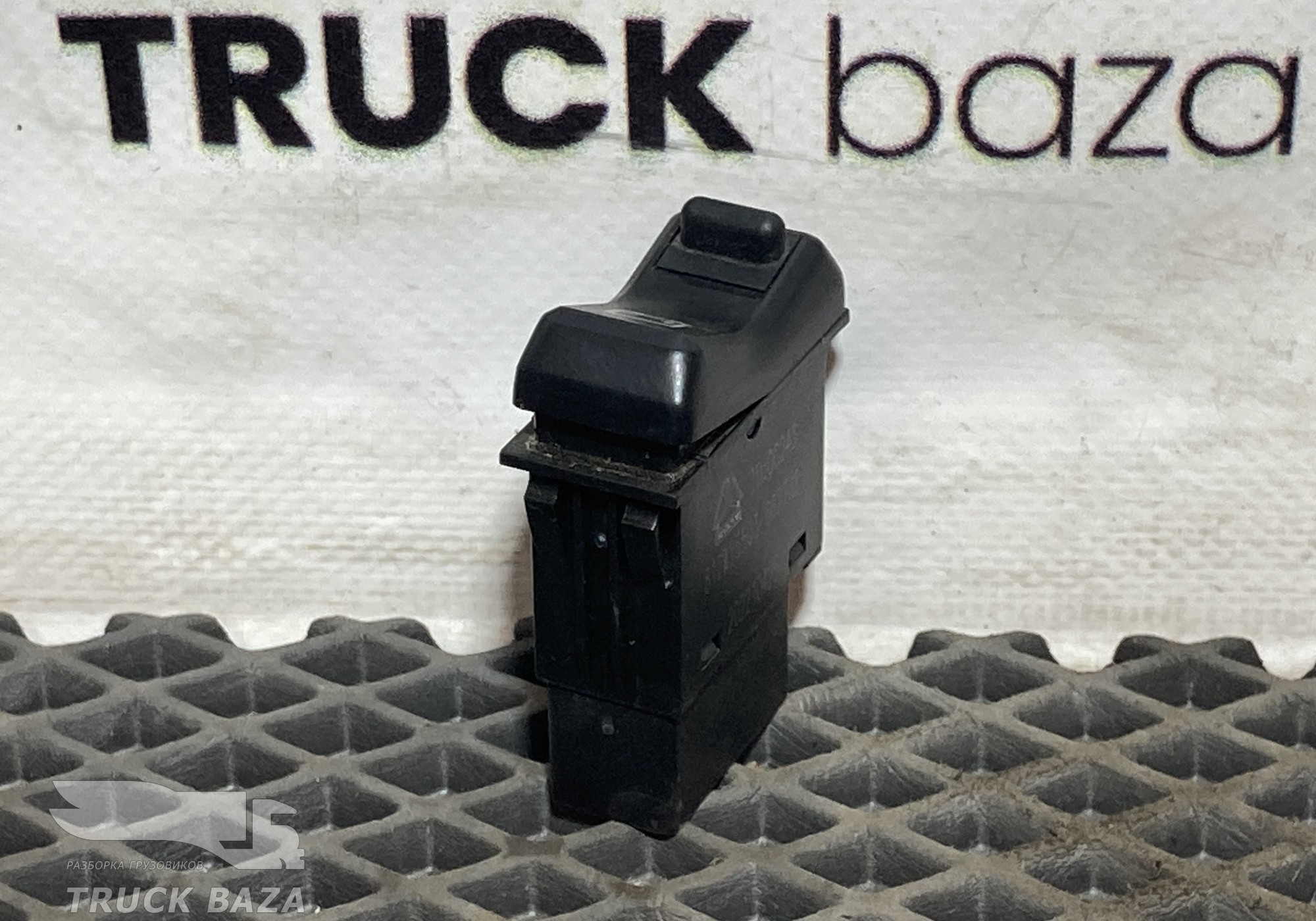 812W255036027 Кнопка выключения массы для Sinotruk Sitrak C7H