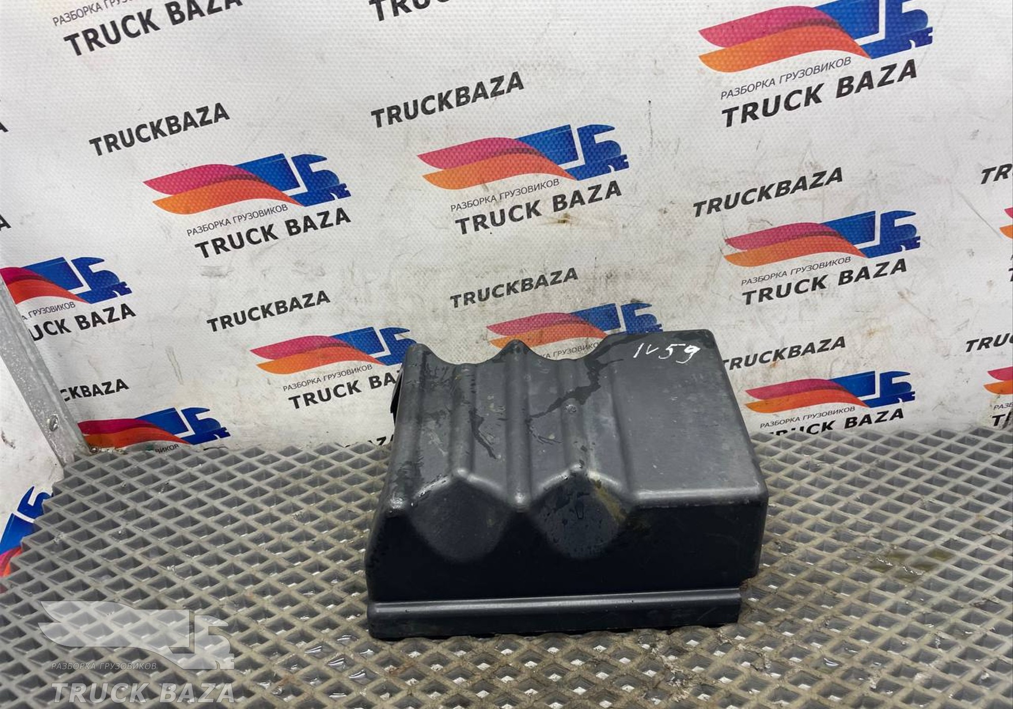 504051616 Крышка рамного компьютера для Iveco Stralis I (с 2002)