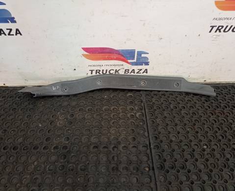 3176487 Накладка порога правая для Volvo FH 2 (с 2002 по 2008)