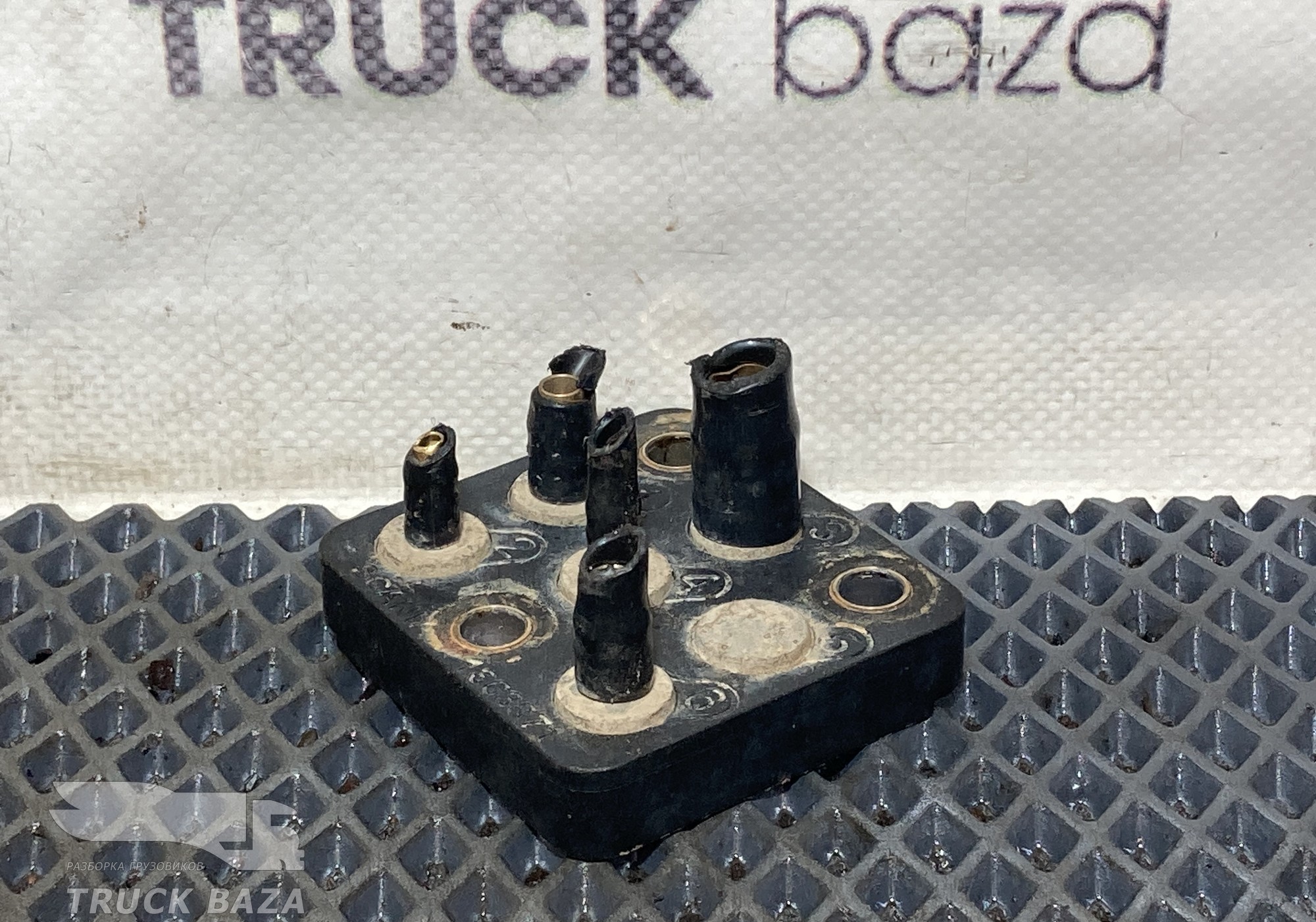 1363871 Распределитель тормозных сил