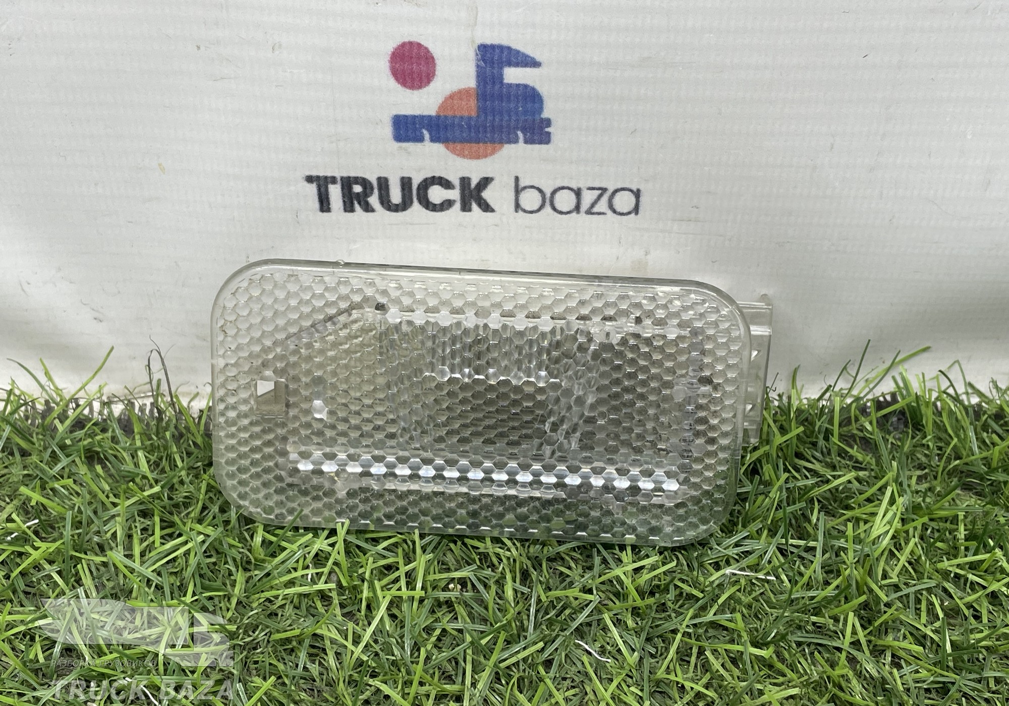 2039482 Плафон внутреннего освещения