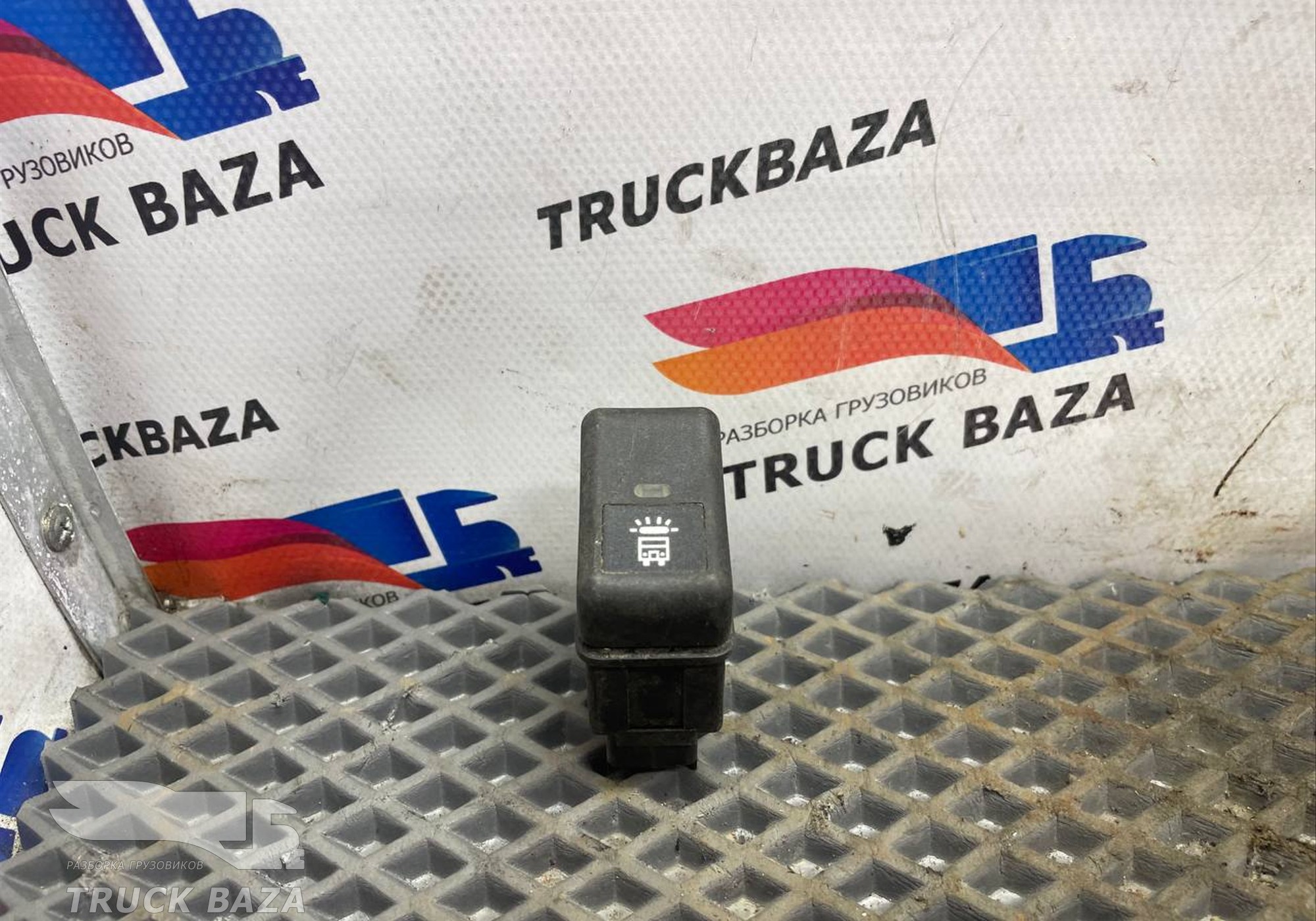 20569981 Кнопка света за кабиной для Volvo FH 2 (с 2002 по 2008)