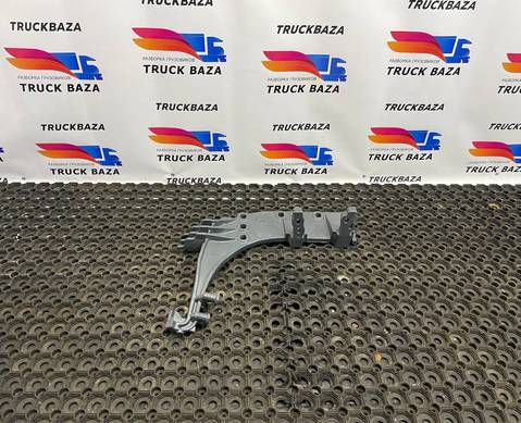 1948152 Кронштейн подножки правый для Daf XF106 (с 2013 по 2023)