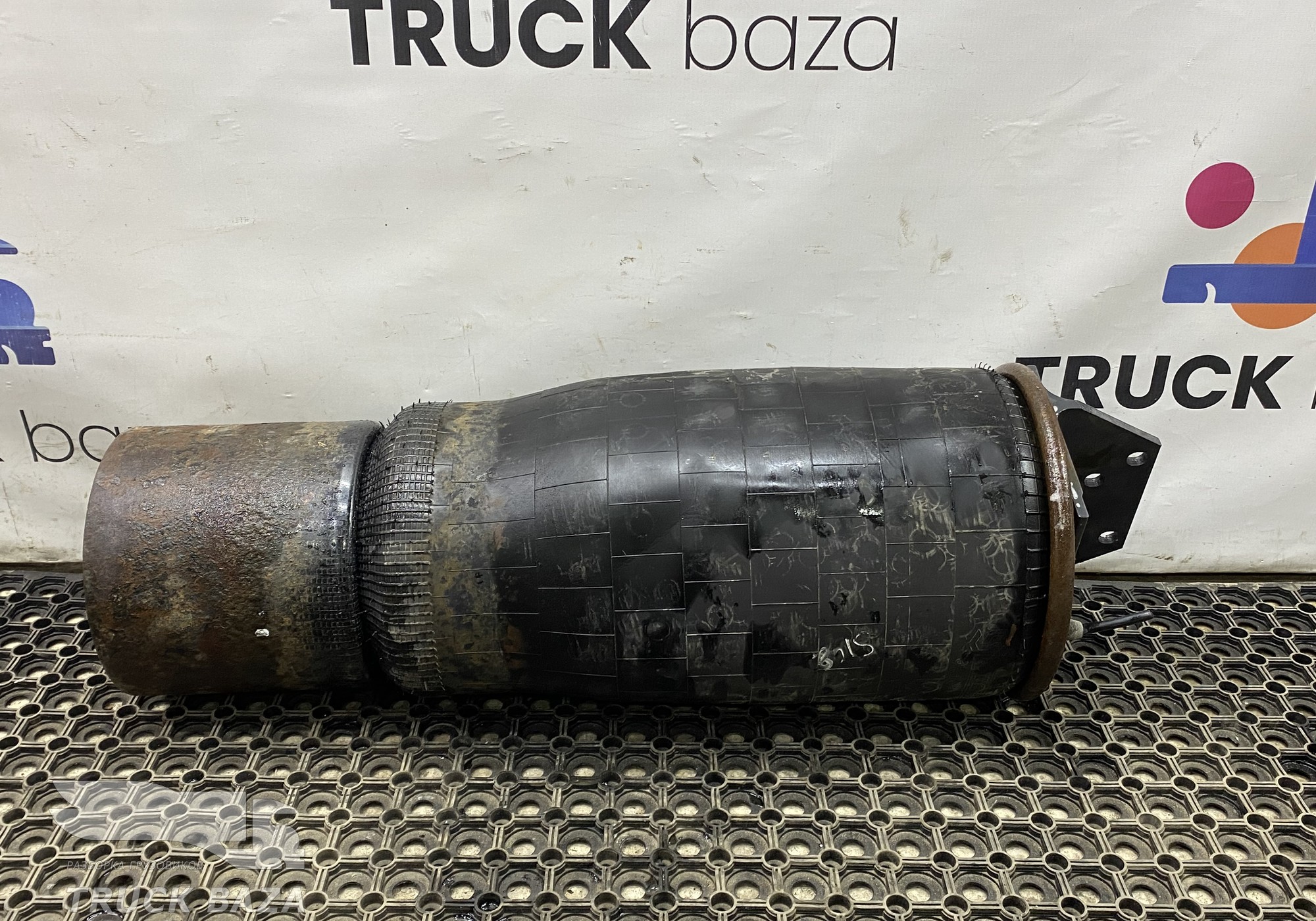 1543691 Подушка пневмоподвески задняя