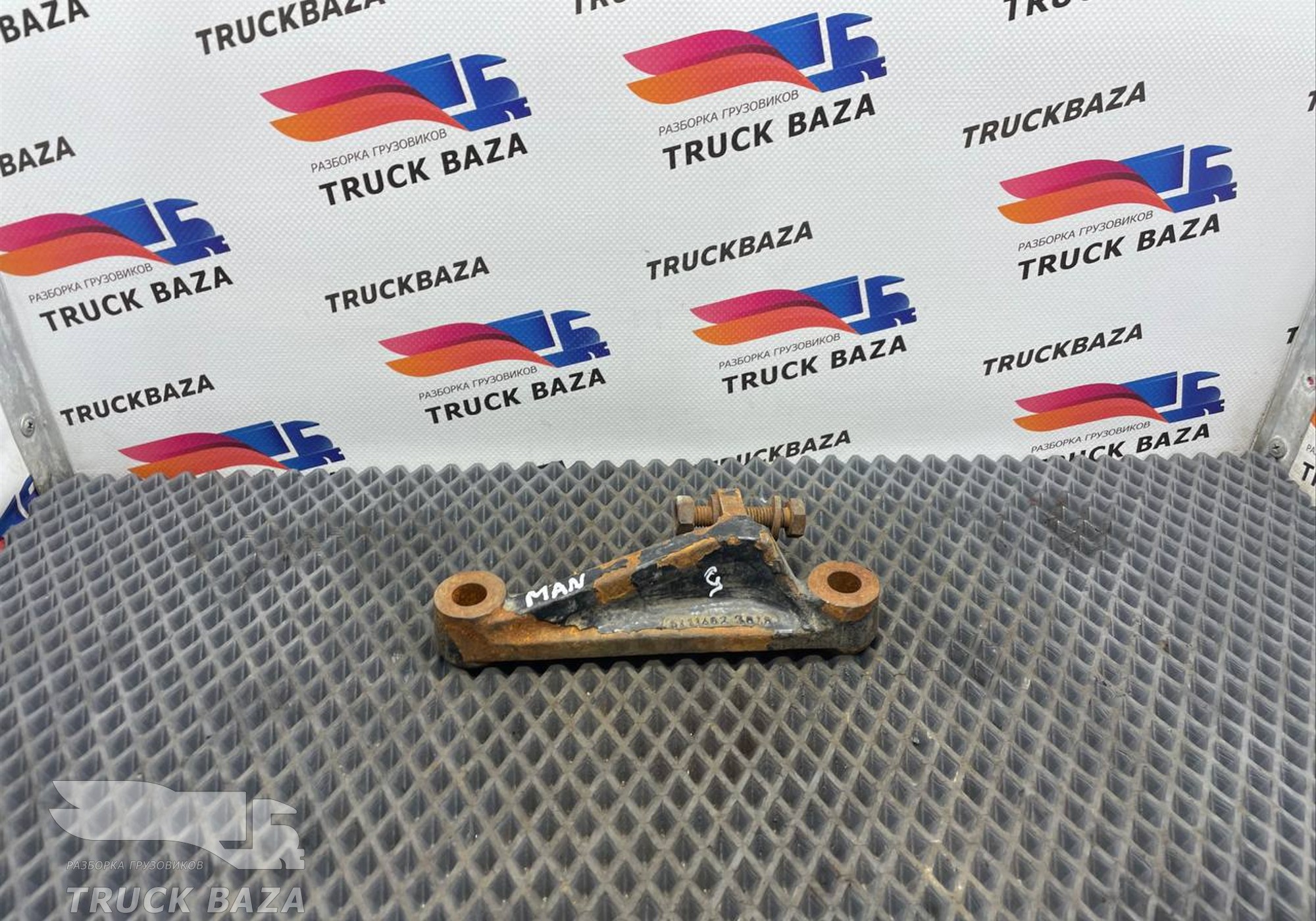 51114023005 Кронштейн ТНВД для Man F90 (с 1986 по 1997)