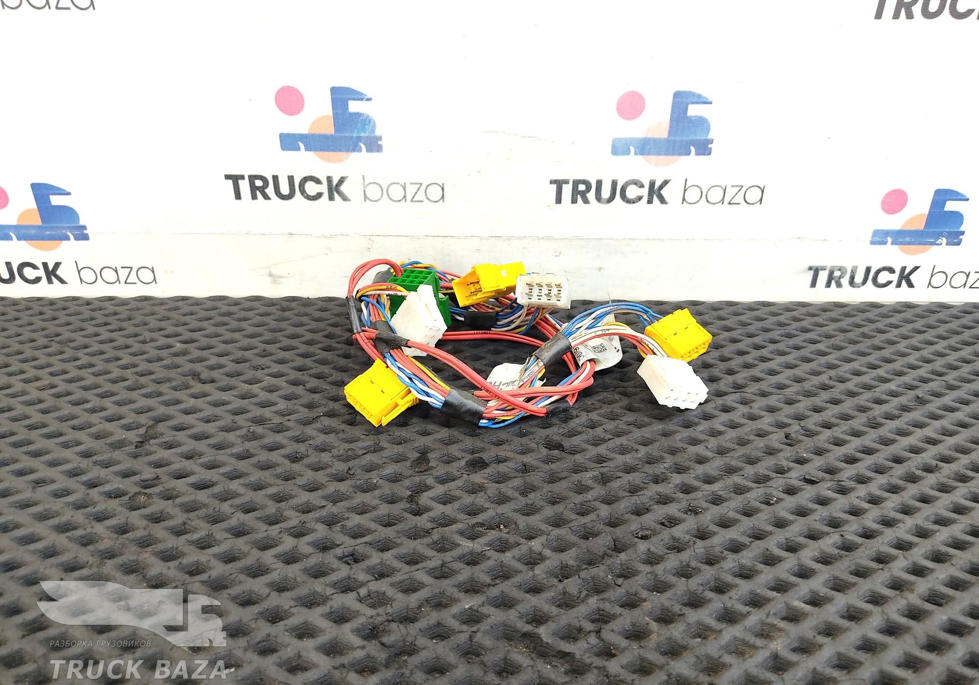 1733146 Проводка кабины для Daf XF105 (с 2005)