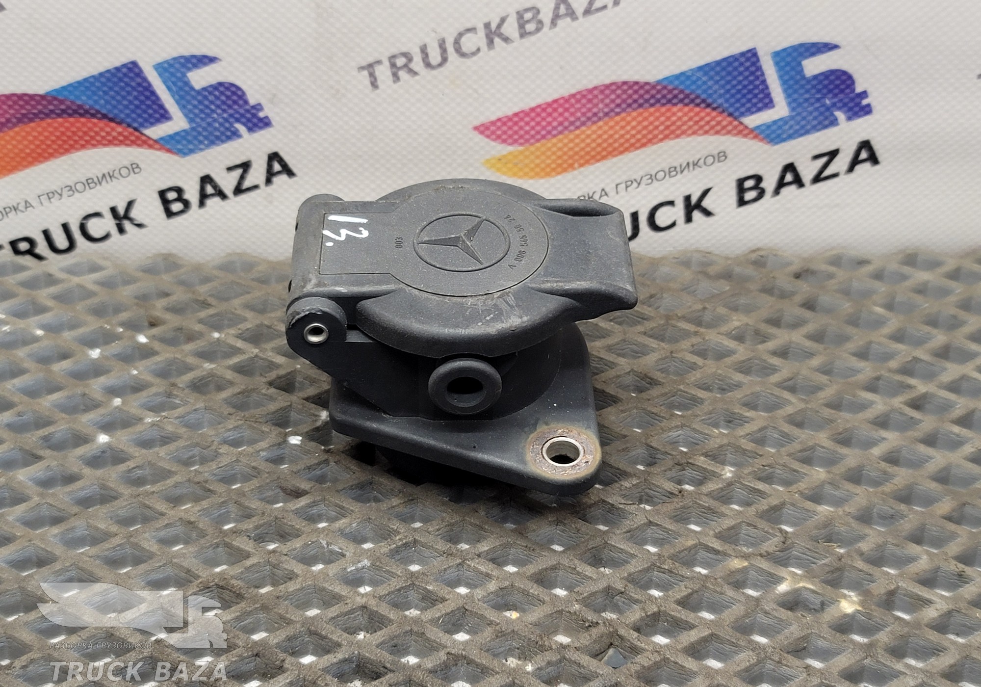 0085457026 Корпус розетки для Mercedes-Benz Axor III (с 2010)