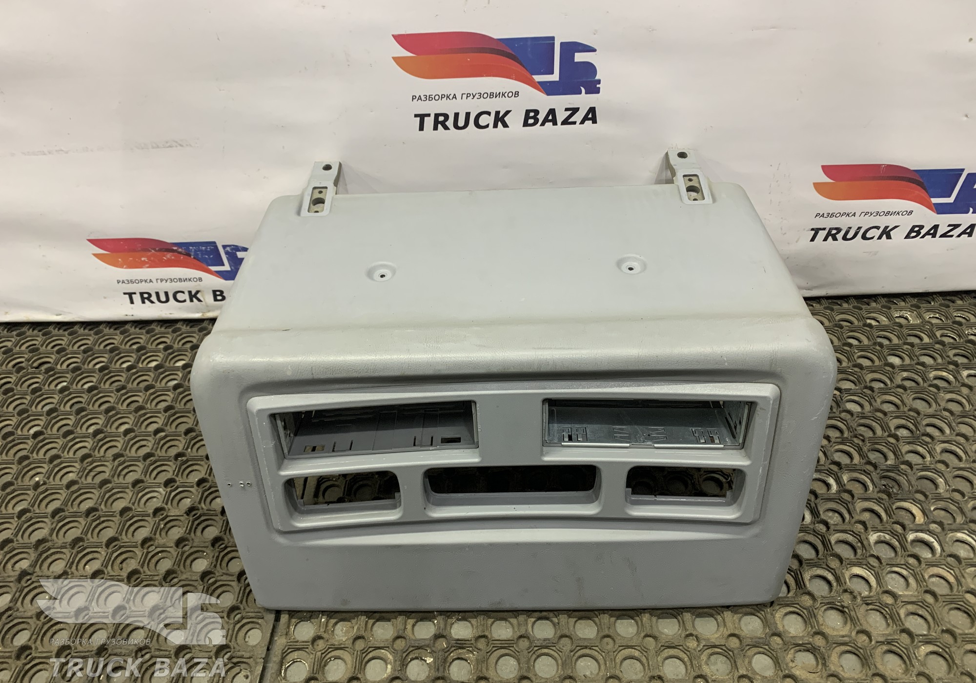 54908213184 Накладка верхней консоли для КАМАЗ 5490 (с 2013)