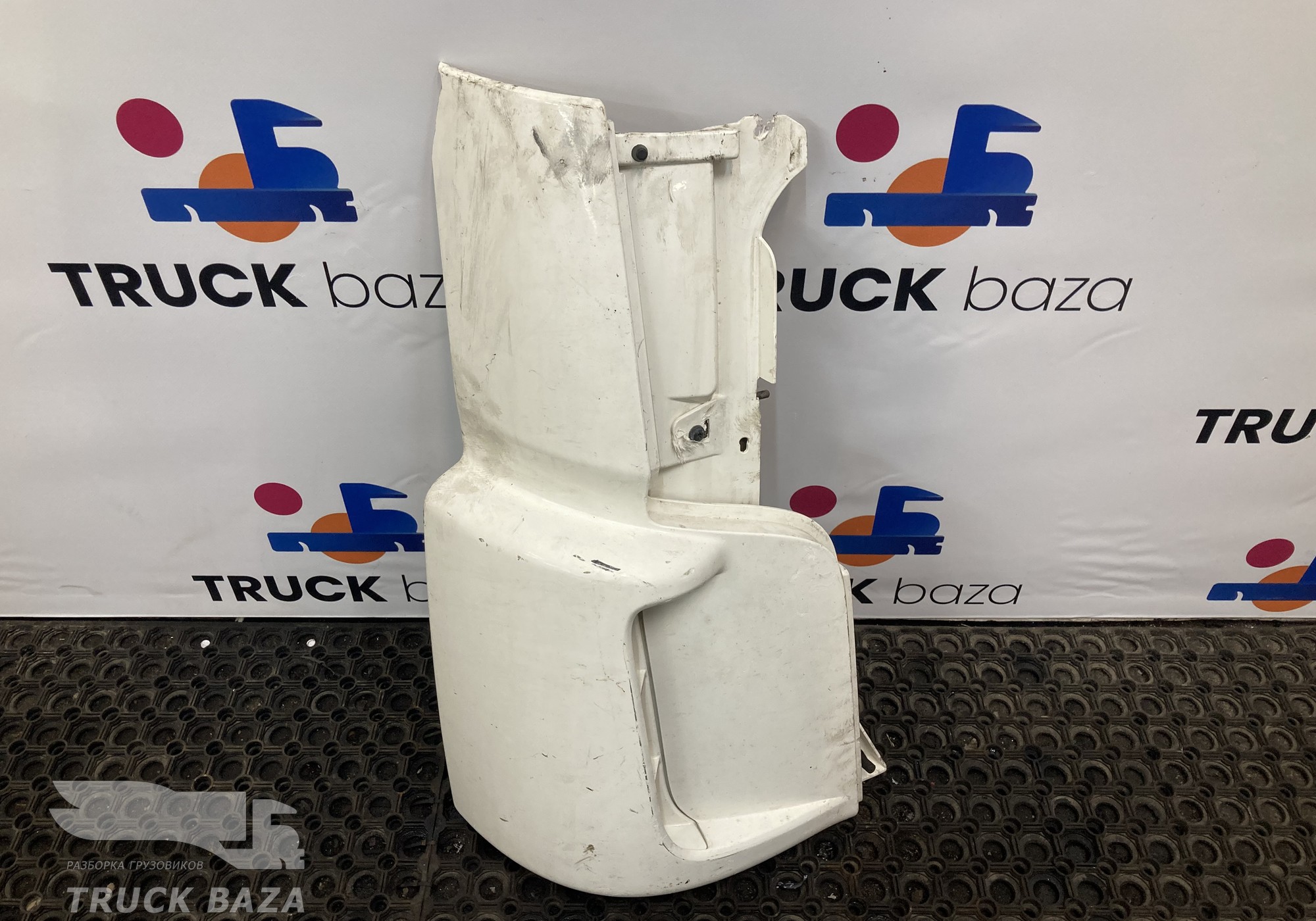54908401224 Дефлектор кабины правый для КАМАЗ 5490 (с 2013)
