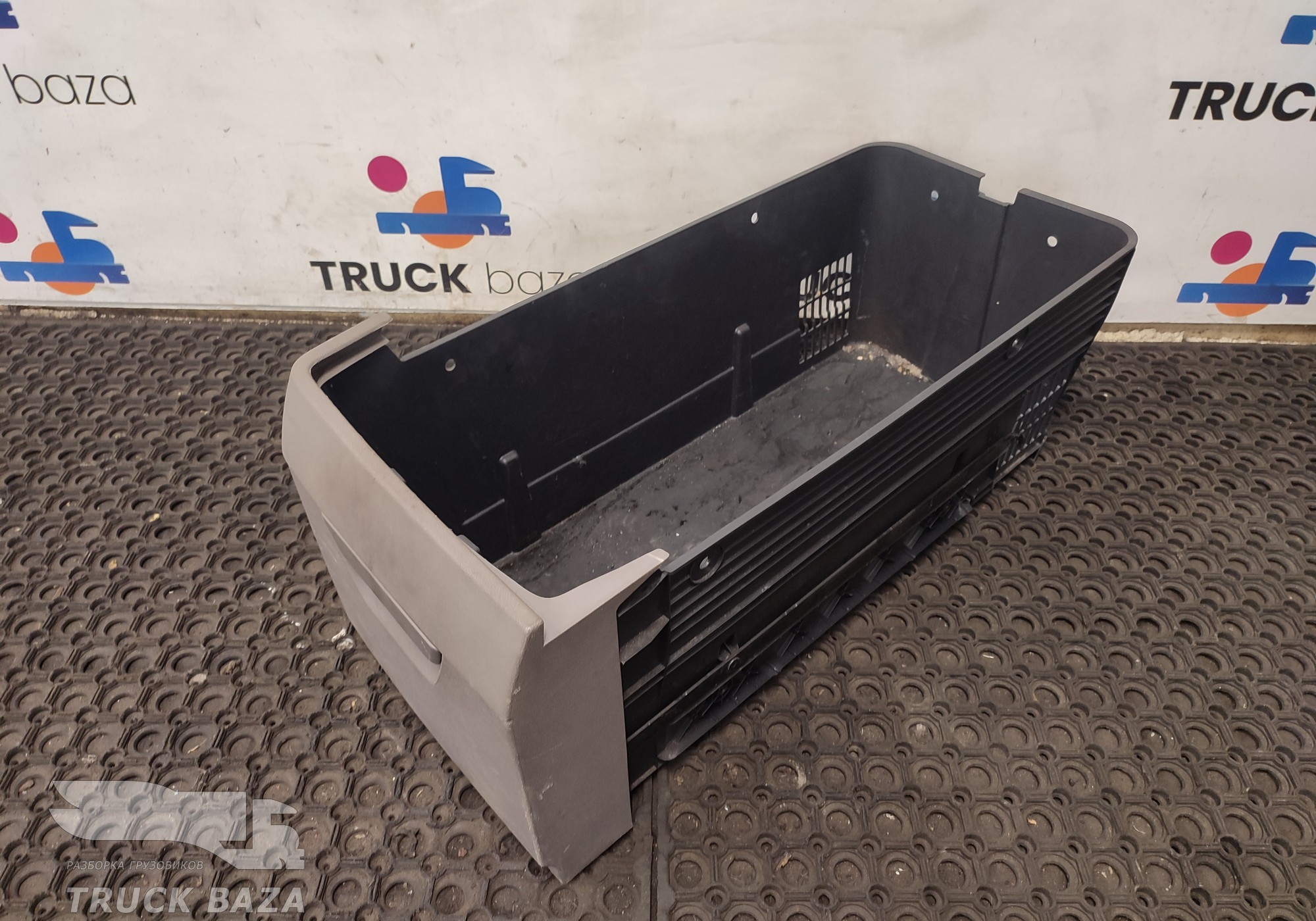 2229239 Бардачок для Scania 6-series R (с 2016)