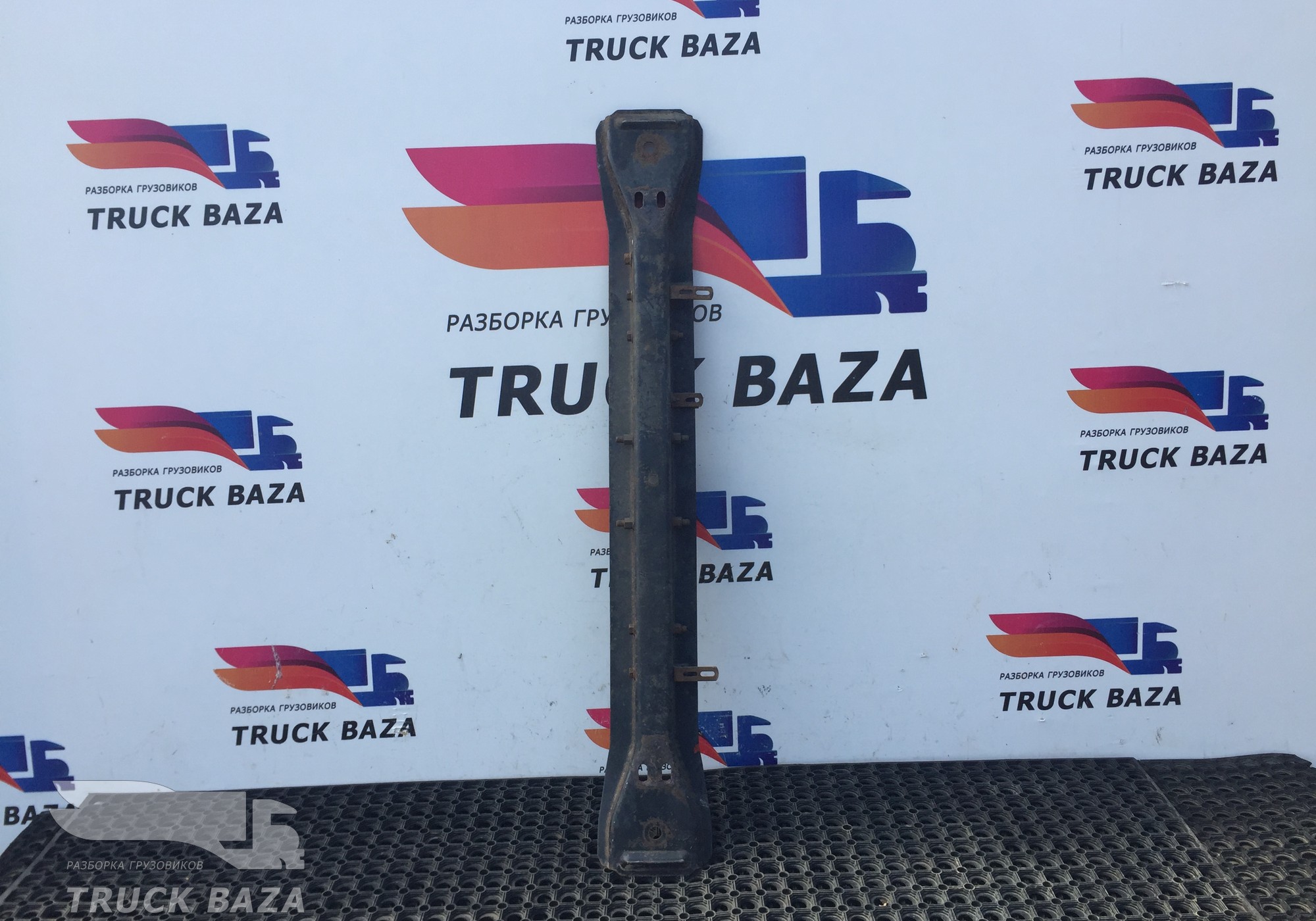 20422307 Траверса крепления кабины для Volvo VNL