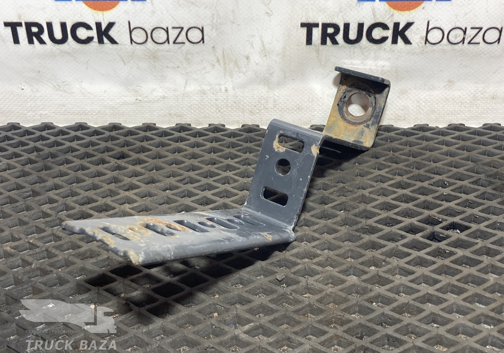 21851355 Кронштейн трубок для Renault T