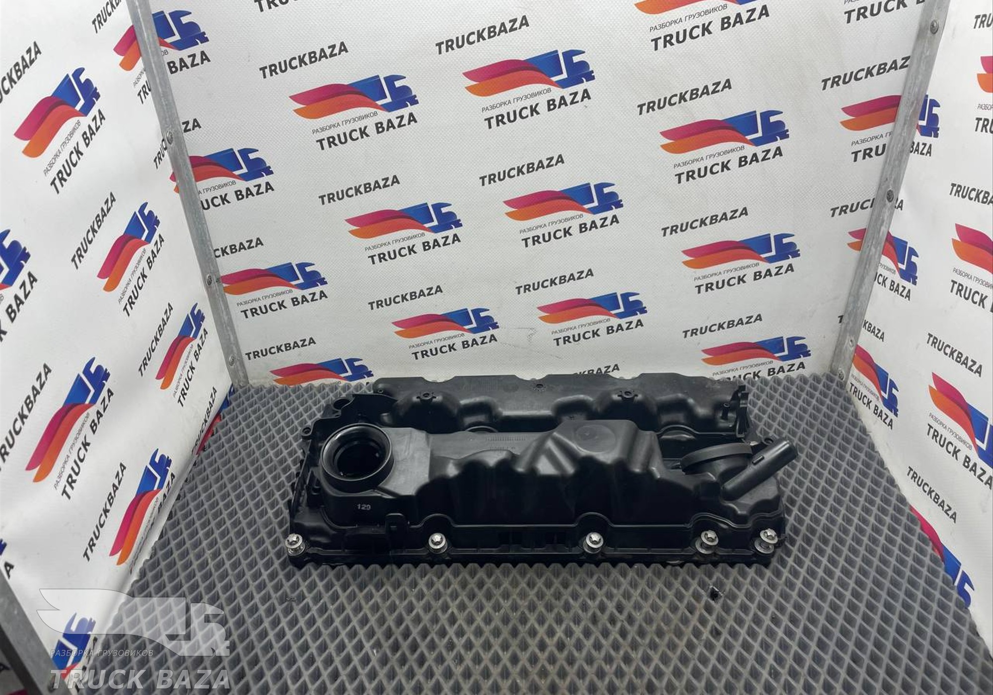 31460724 Крышка ГБЦ клапанная для Volvo XC90 II (с 2014)