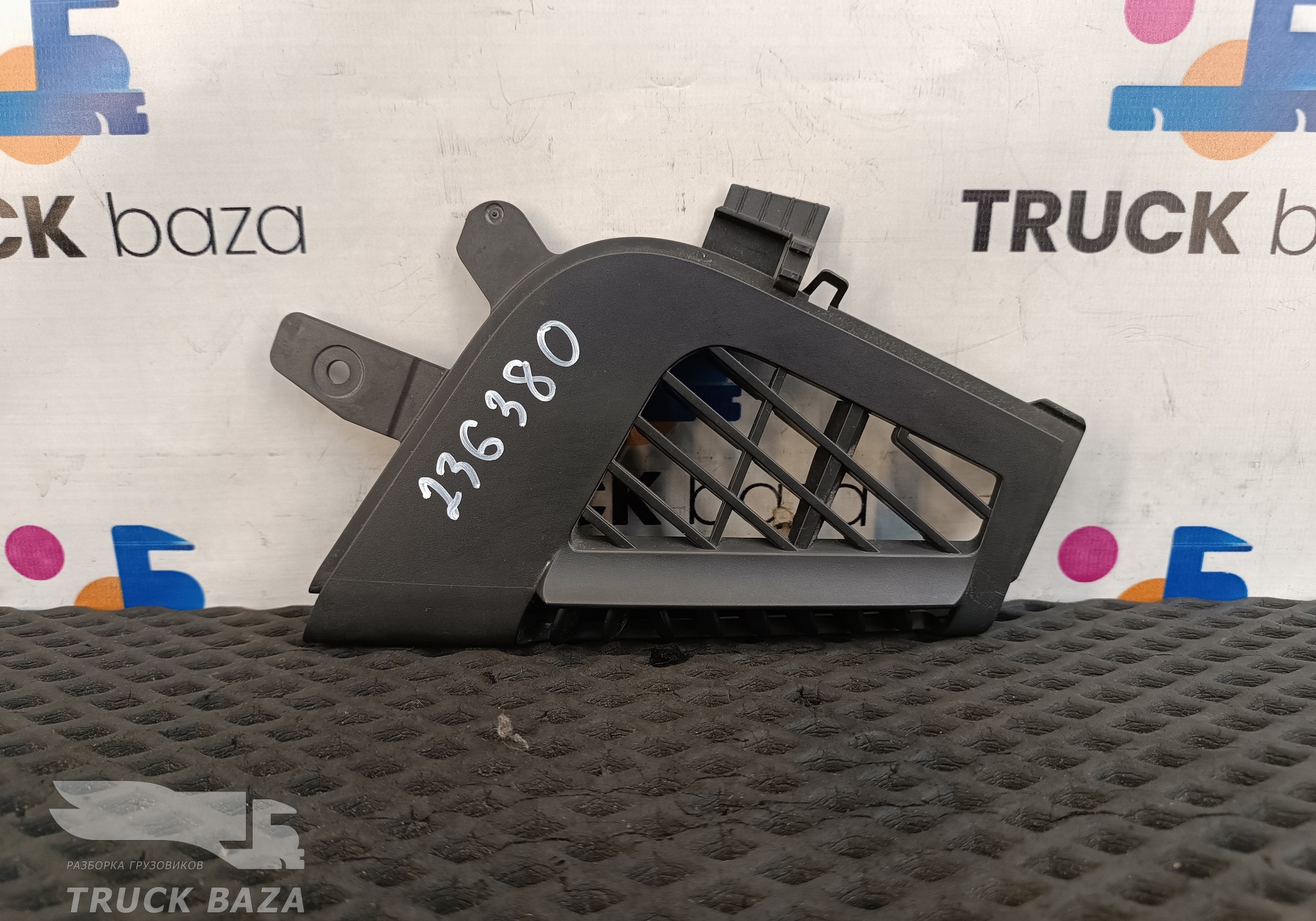 4041200780 Накладка торпедо для Mercedes-Benz Actros New Actros MP4 (с 2011)