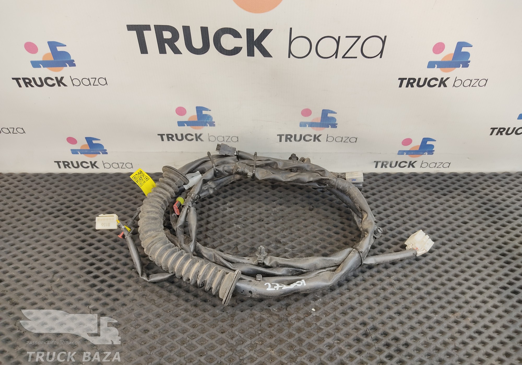 DZ97189772729 Проводка двери правой для Shacman X3000 (с 2014)