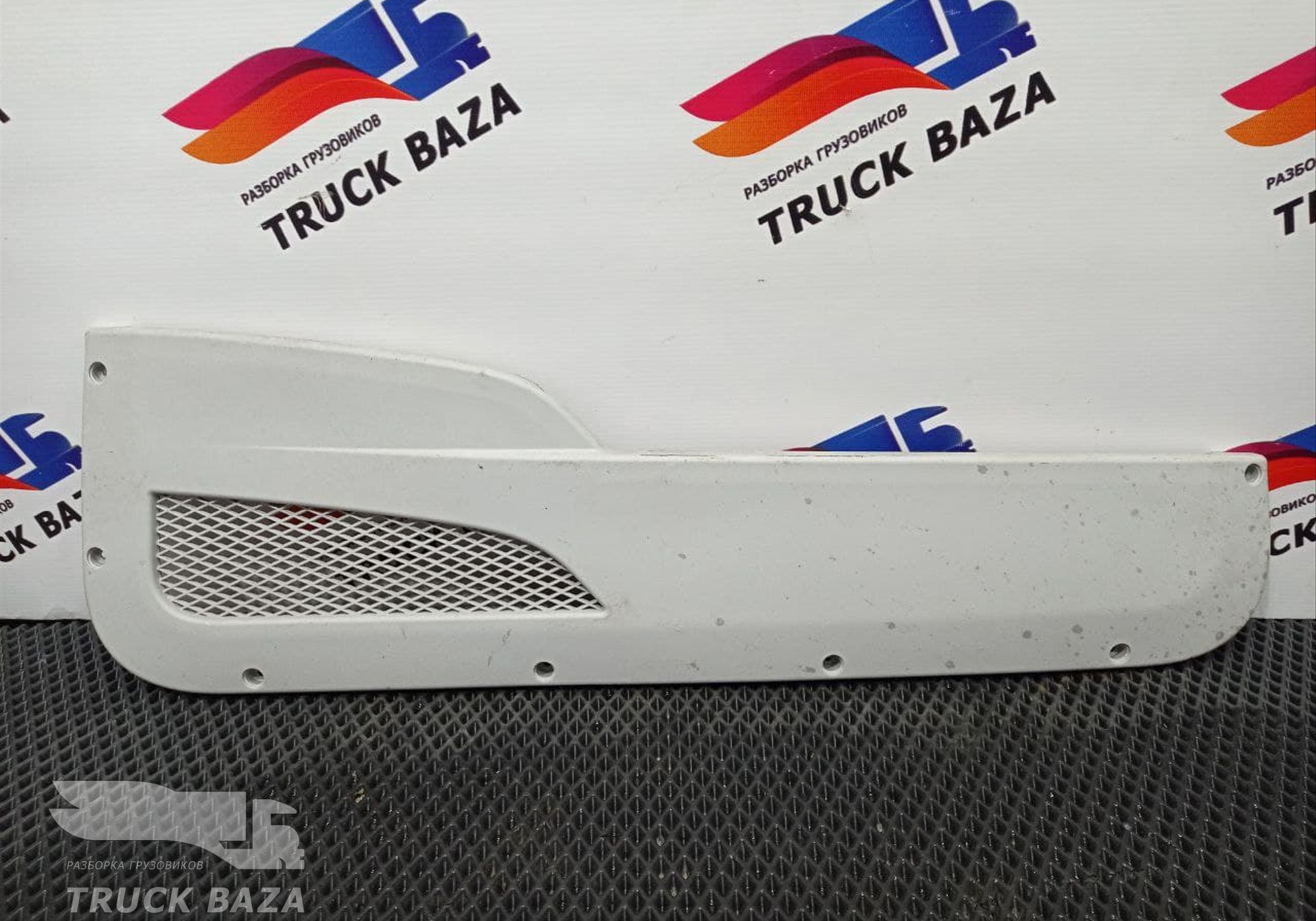 504183145 Кармашек панели левой для Iveco Stralis I (с 2002)