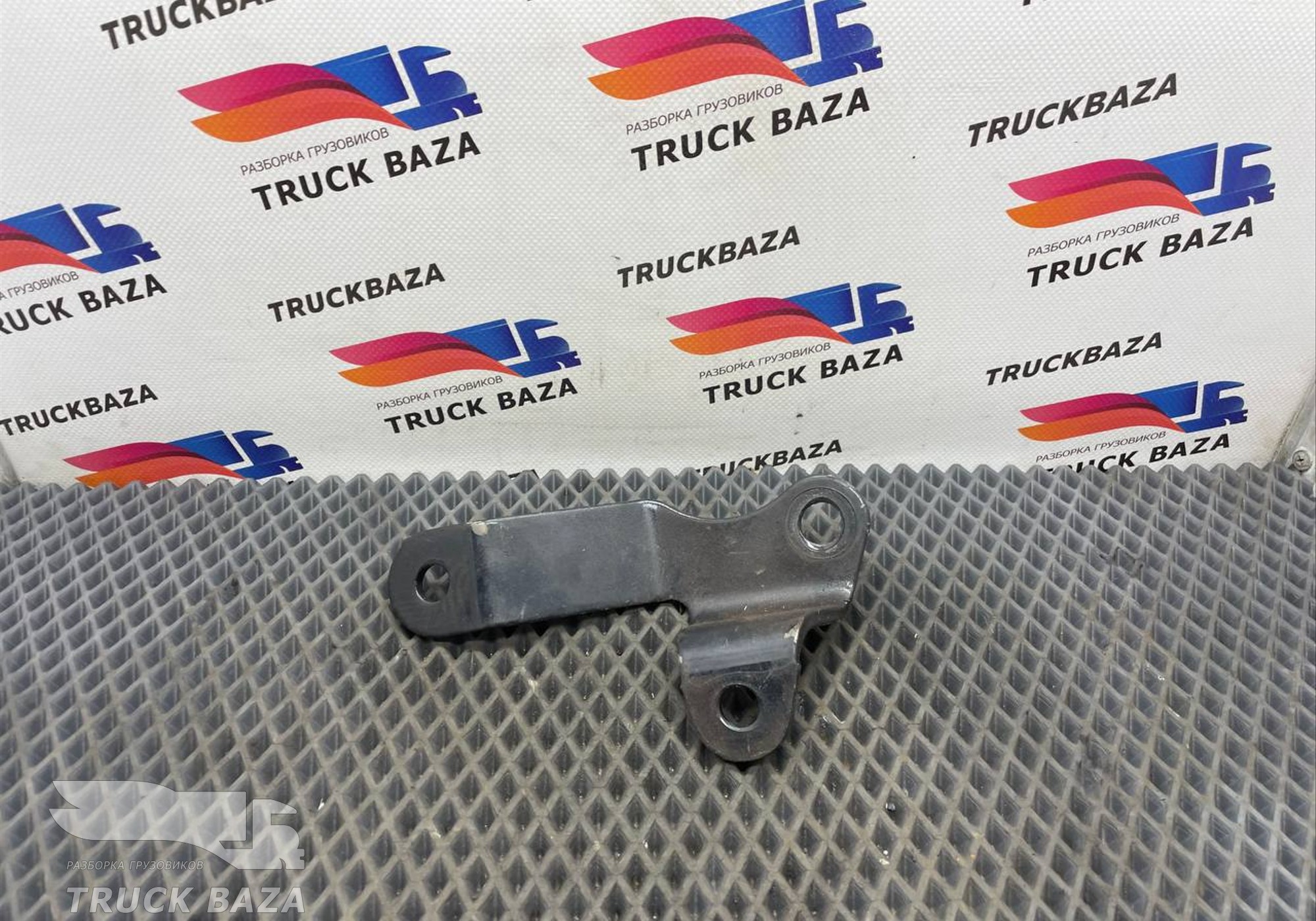 81437400216 Кронштейн стабилизатора подвески правый для Man TGX TG3 (с 2020)