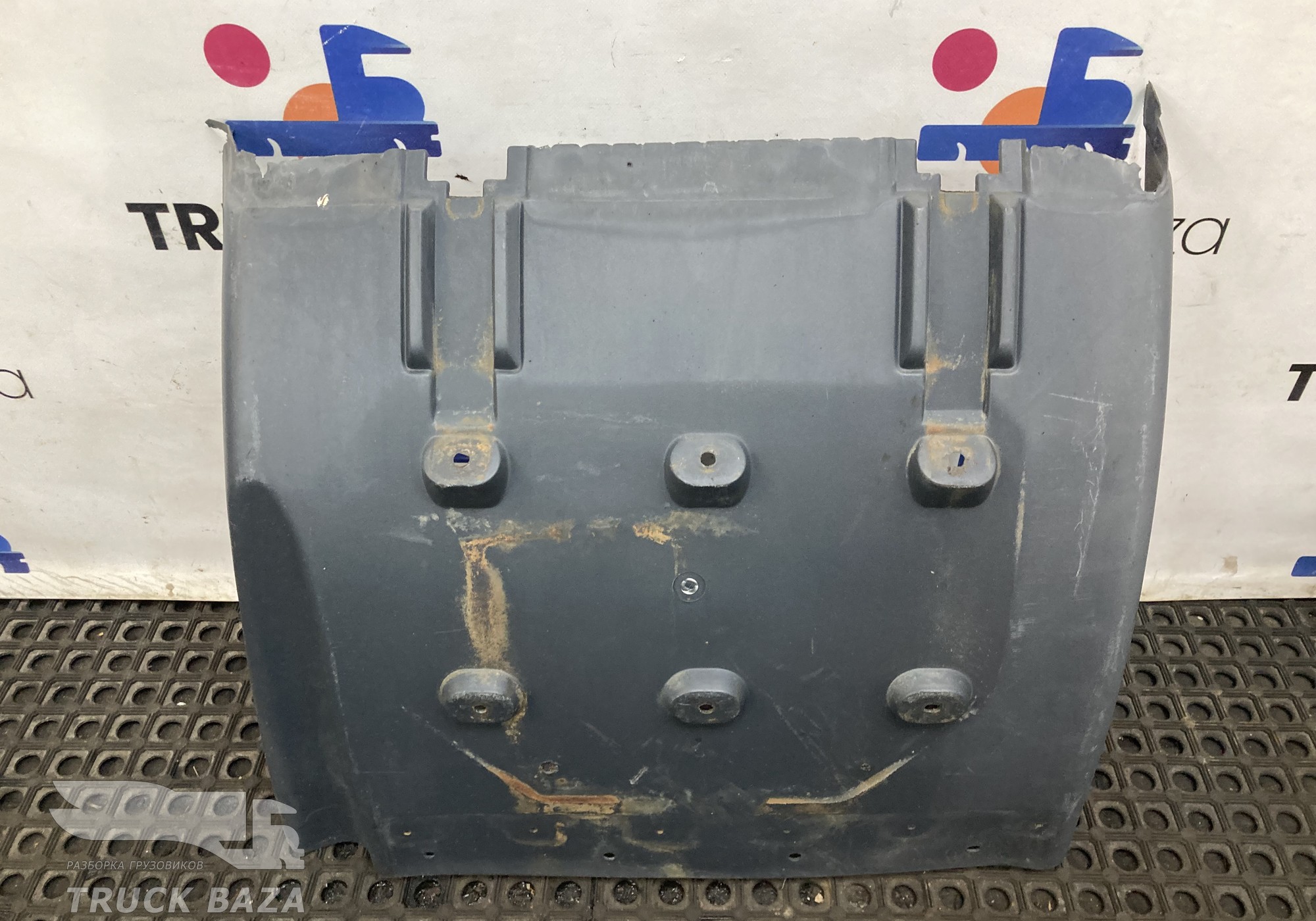 1357600 Крыло заднее левое передняя часть для Scania 5-series P (с 2004 по 2016)