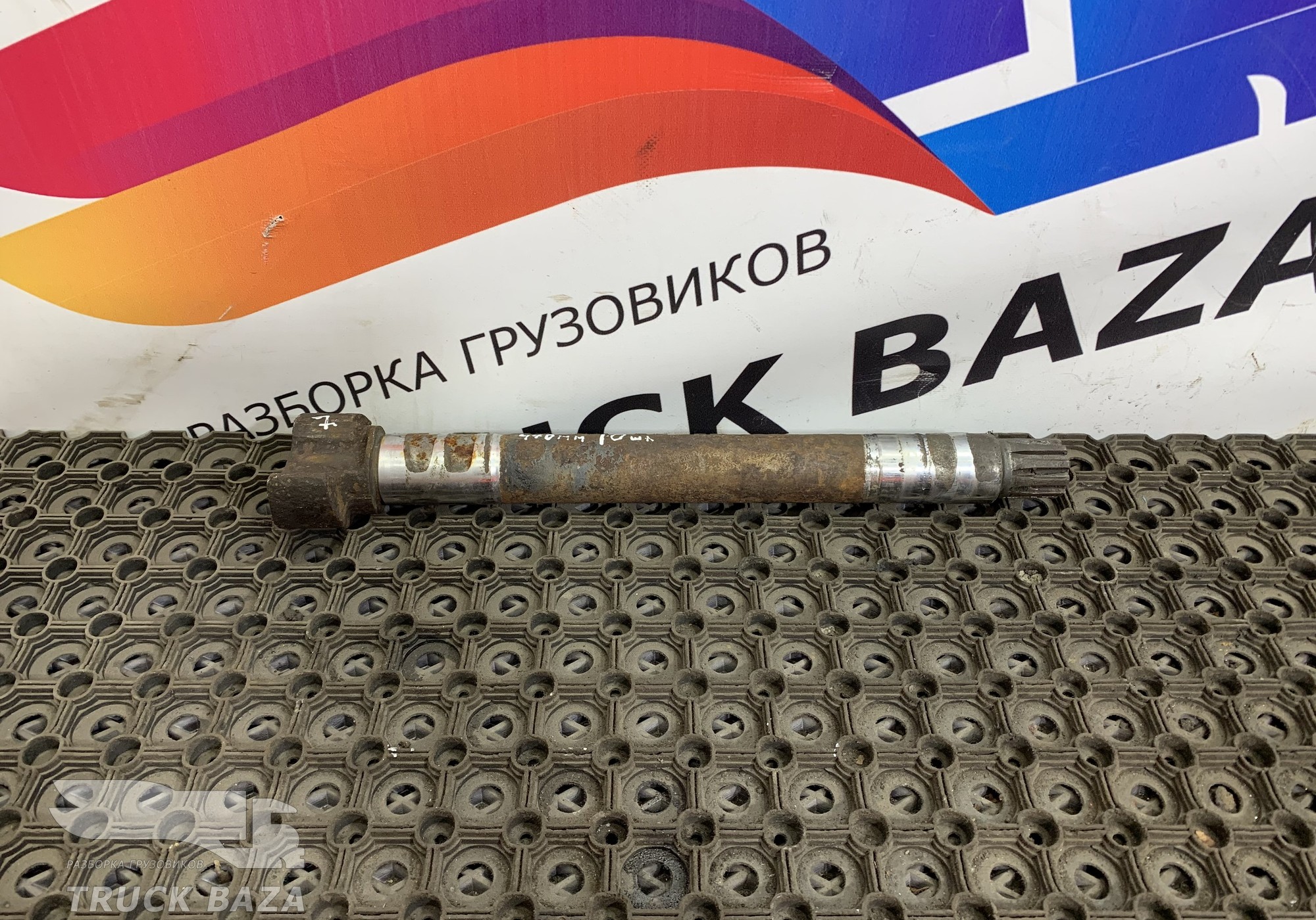 1342748 Вал тормозной правый задний для Scania 3-series P (с 1988 по 1997)
