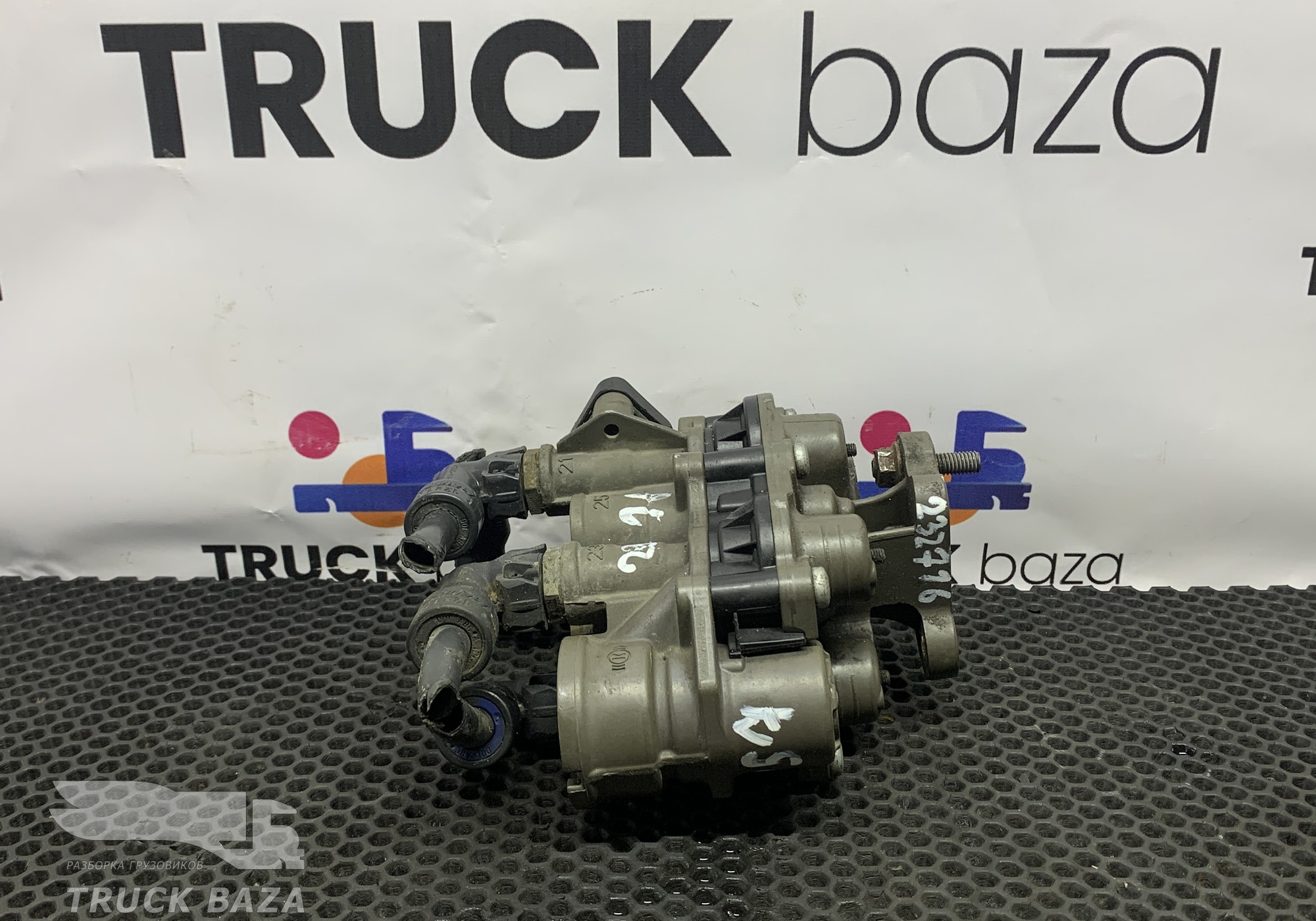 K048307N00 Кран защитный 4-х контурный для Iveco Stralis II Hi-Way (с 2012)