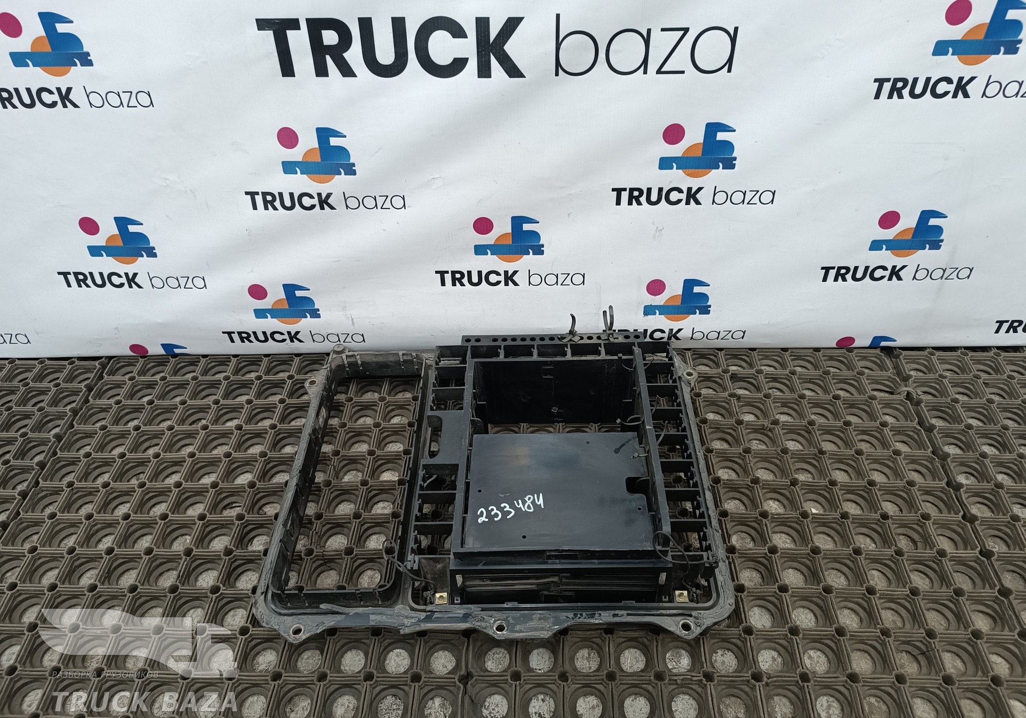 81254410656 Рамка блока разъемов для Man TGX