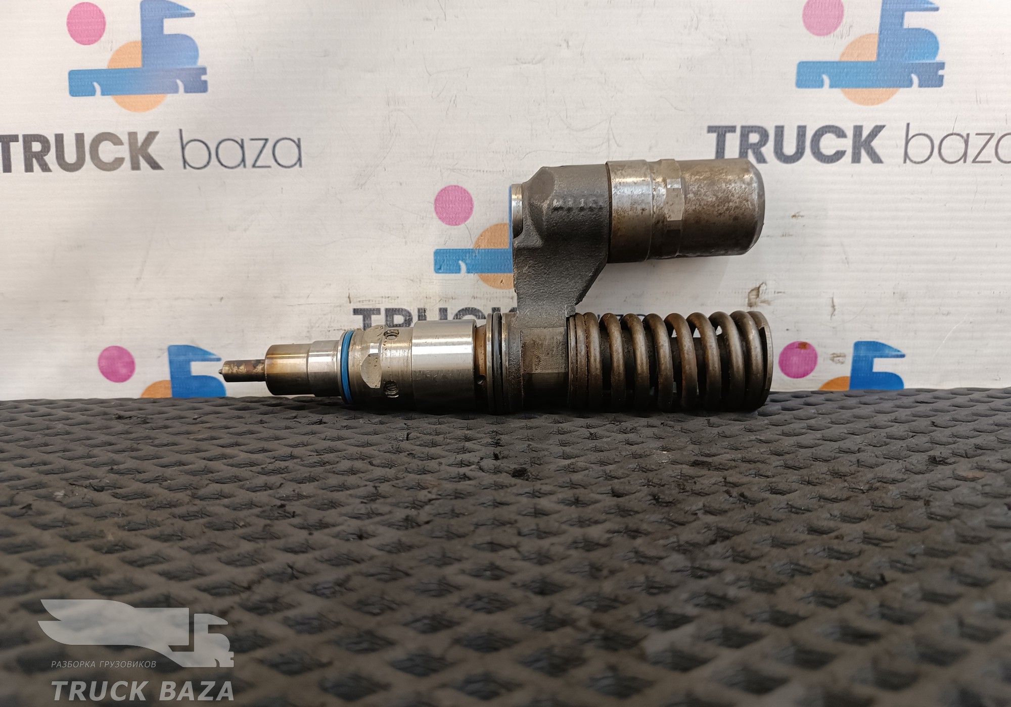 1943974 Форсунка топливная для Scania