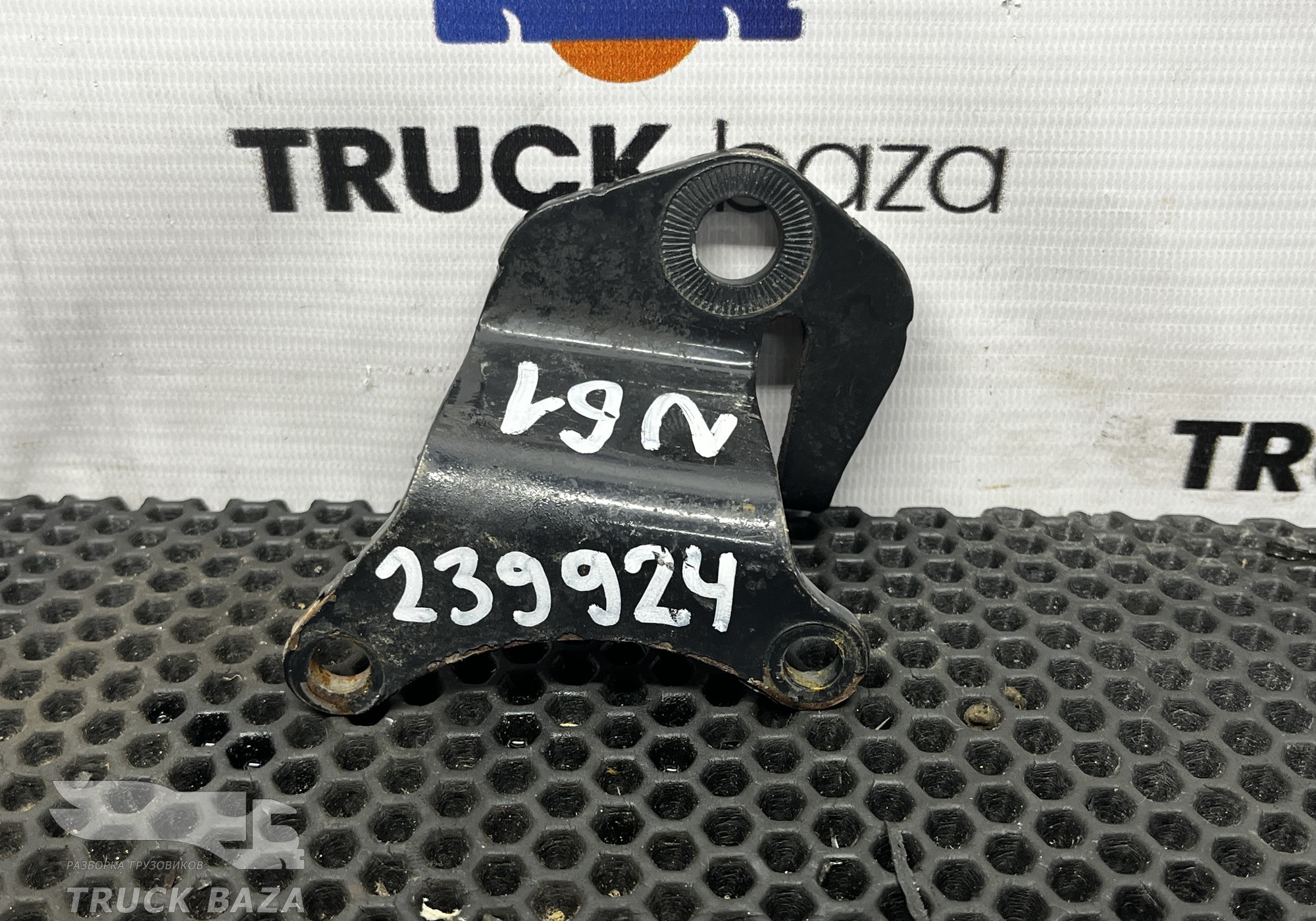 81517150595 Кронштейн крана ABS для Man TGS