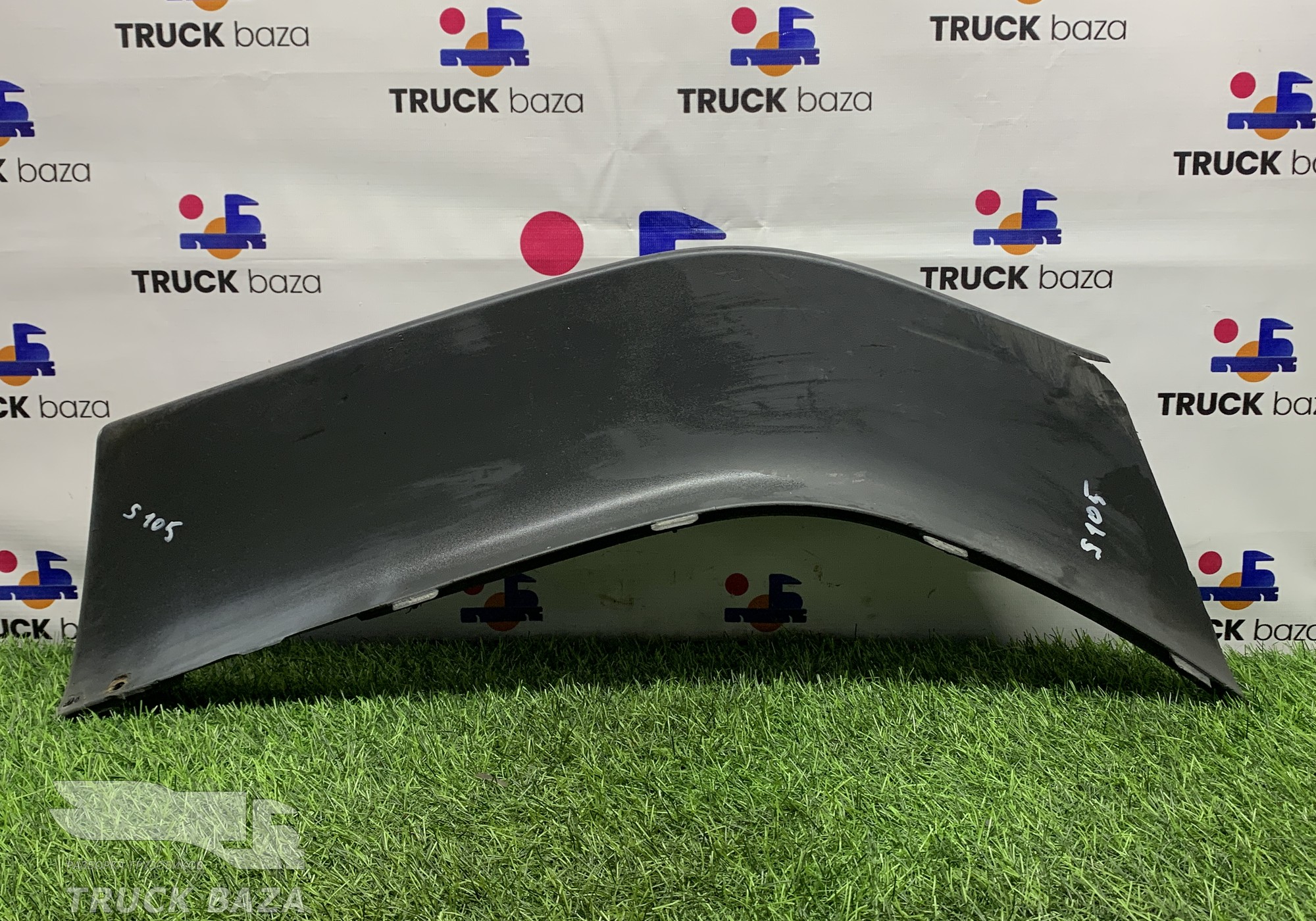 1431932 Накладка на крыло правая для Scania