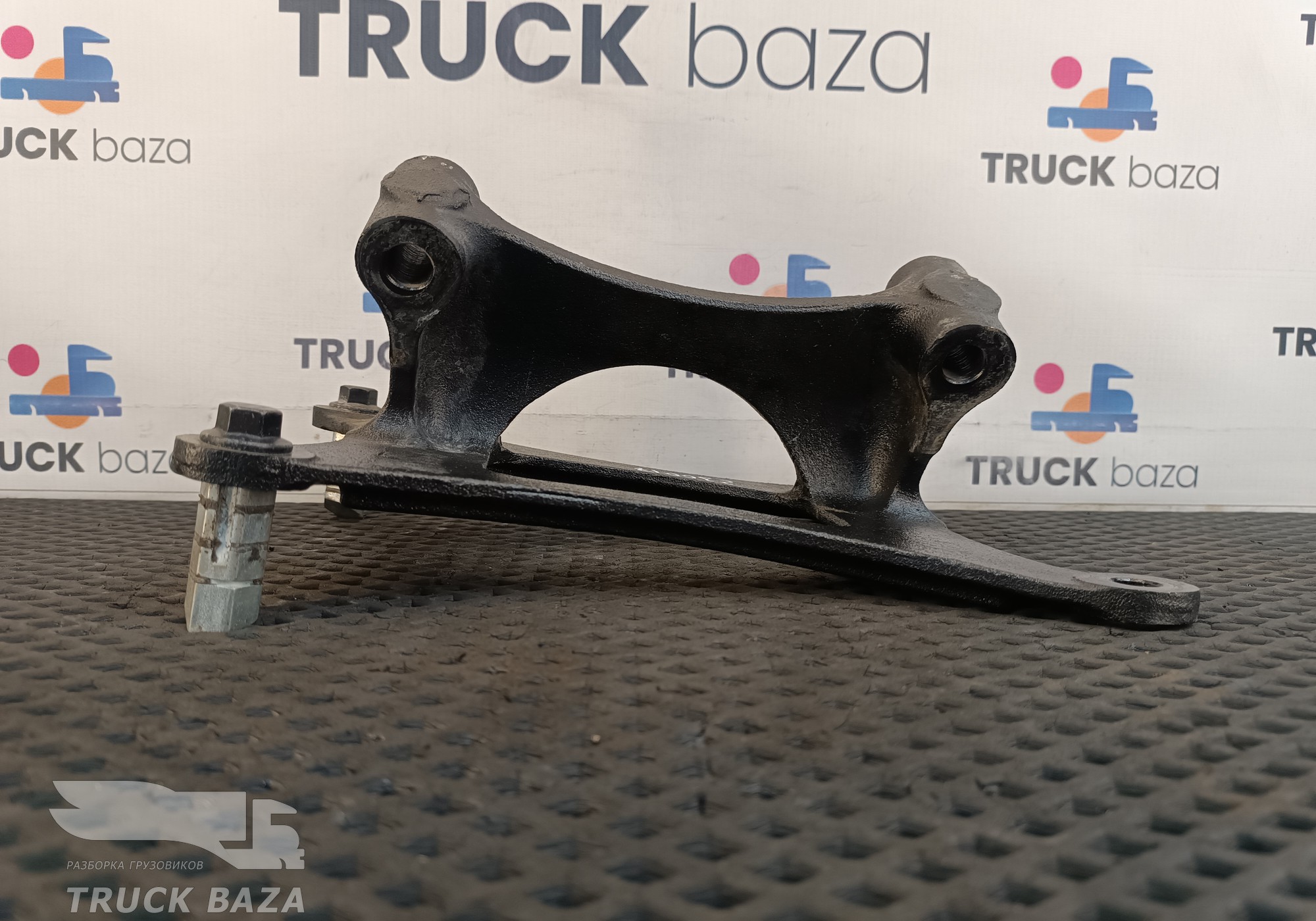 1109016H12B0 Кронштейн воздушного фильтра для DongFeng GX DFH4180
