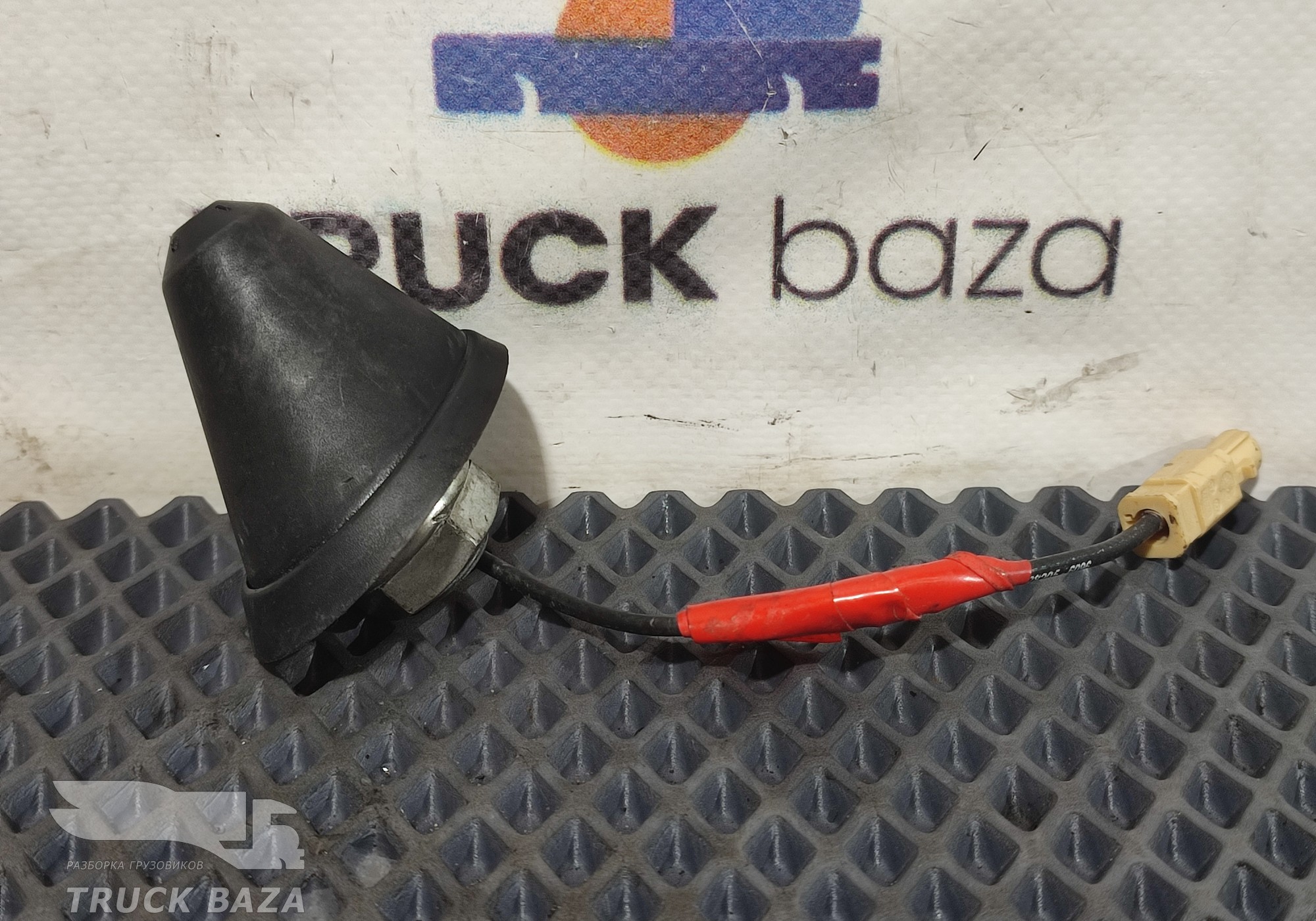 81282056085 Антенна для Man TGX II (с 2012)