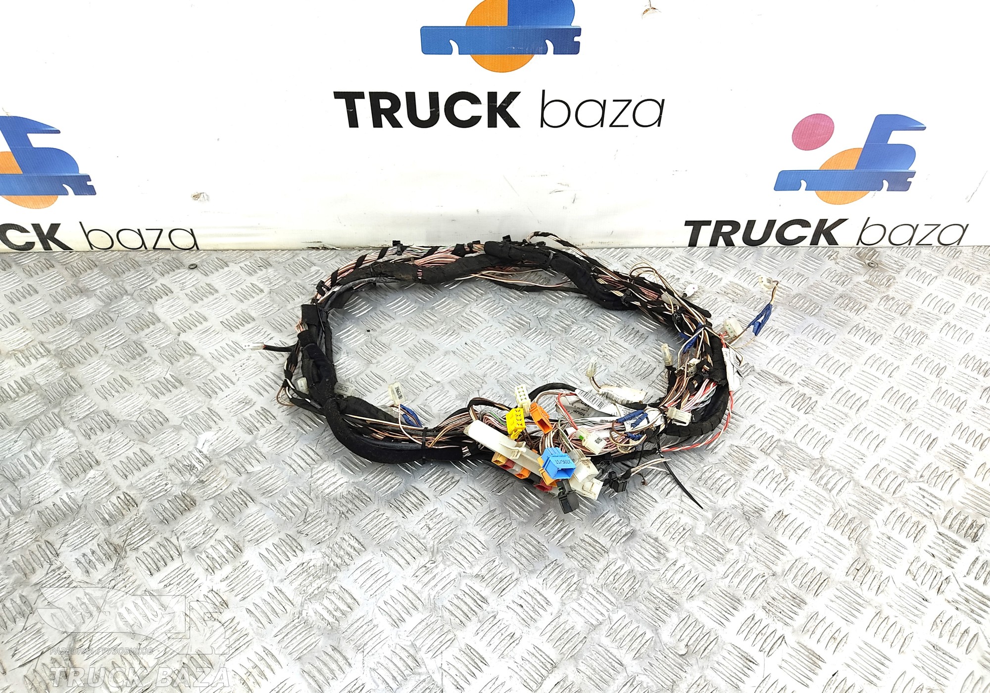 81254595370 Проводка кабины для Man TGX I (с 2007)