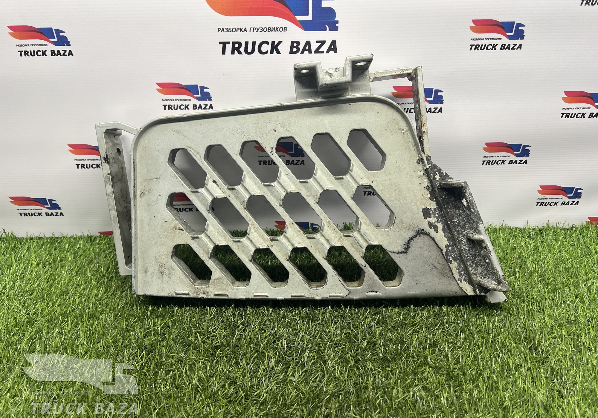 82142329 Ступенька левая для Volvo FH 4 (с 2012)