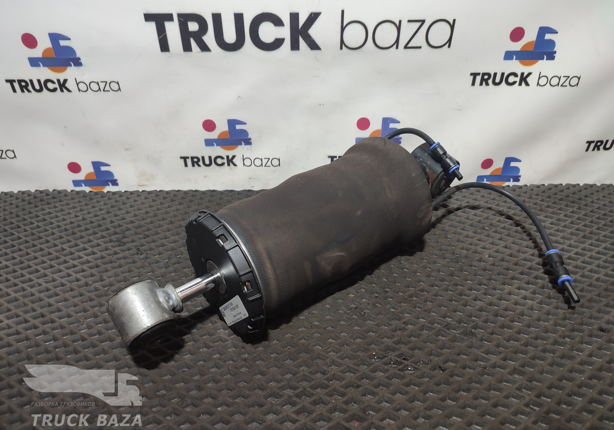 81417226075 Подушка кабины задняя правая для Man TGS II (с 2012)