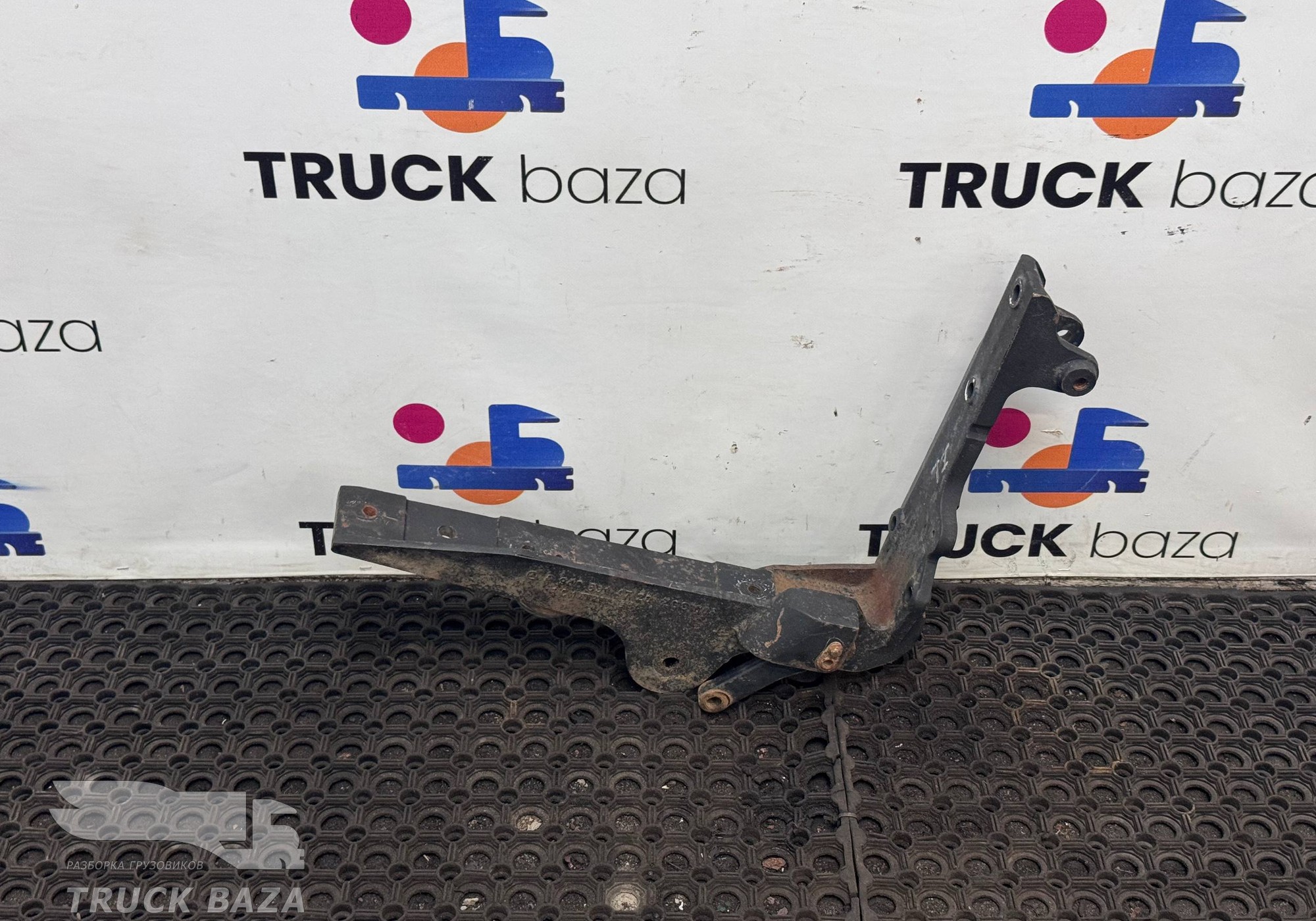 A9408914720 Кронштейн торсиона кабины правый