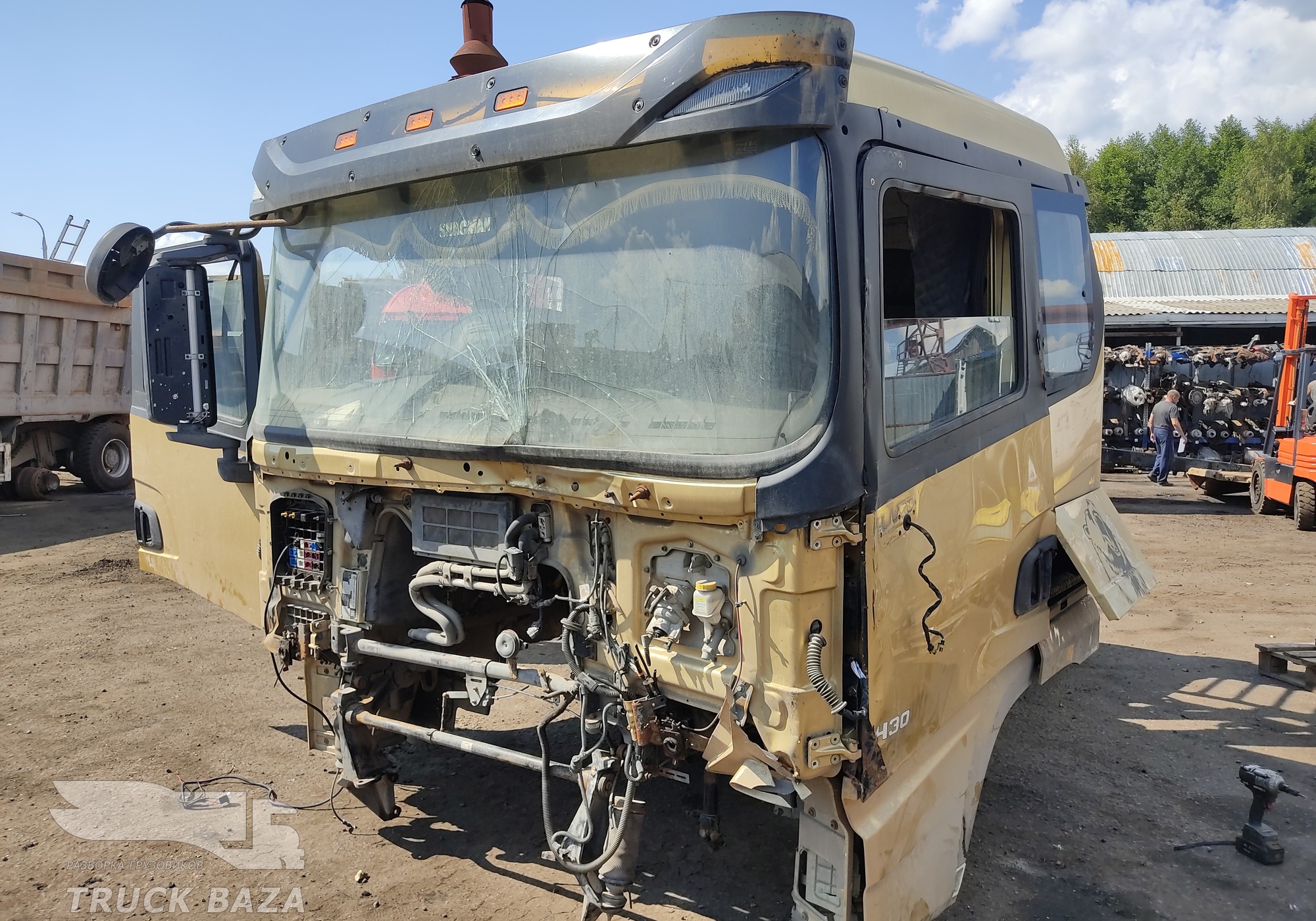 Shacman X3000 в разборе