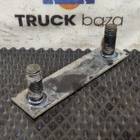 1802172 Кронштейн траверсы передней для Man TGM TG3 (с 2020)