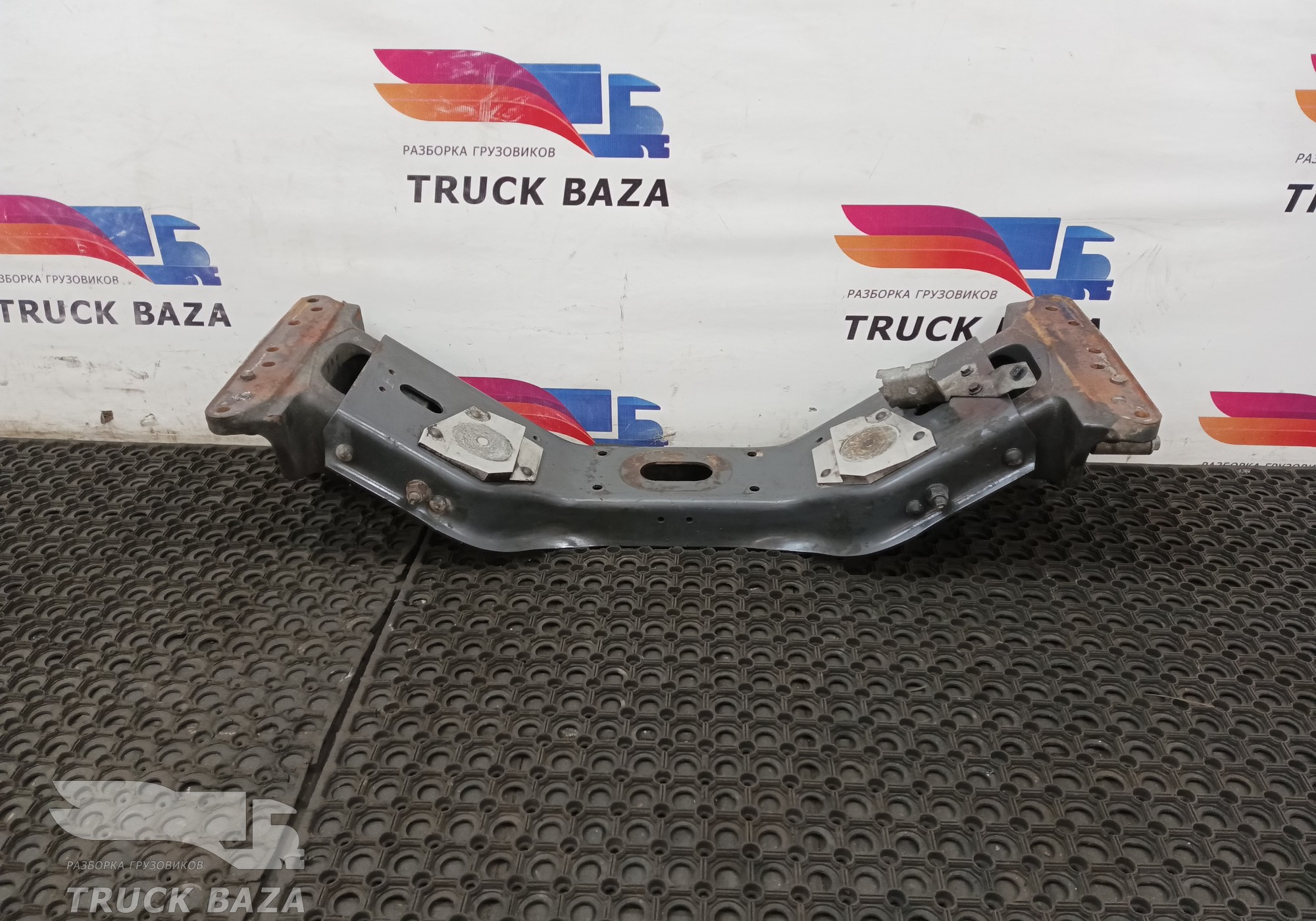 20758711 Траверса рамы поперечная для Volvo FM