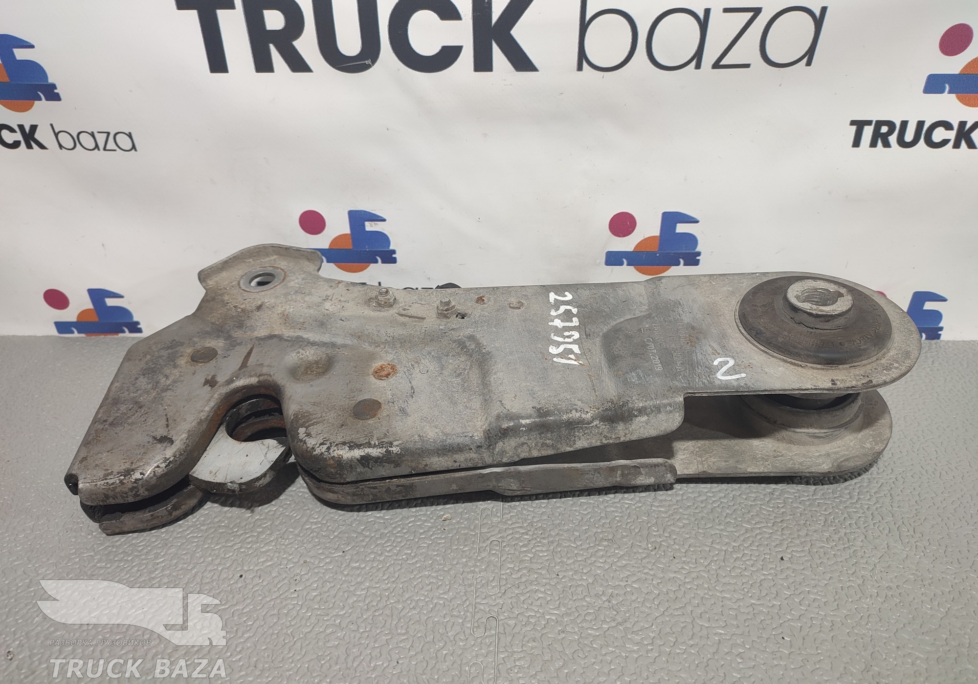 JC465L382A Замок кабины для Ford F-MAX (с 2018)