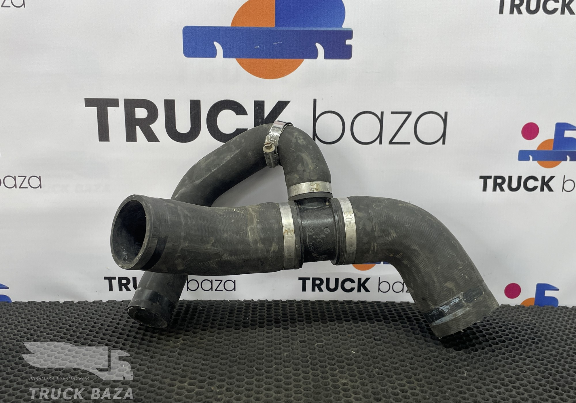 1878891 Патрубок радиатора