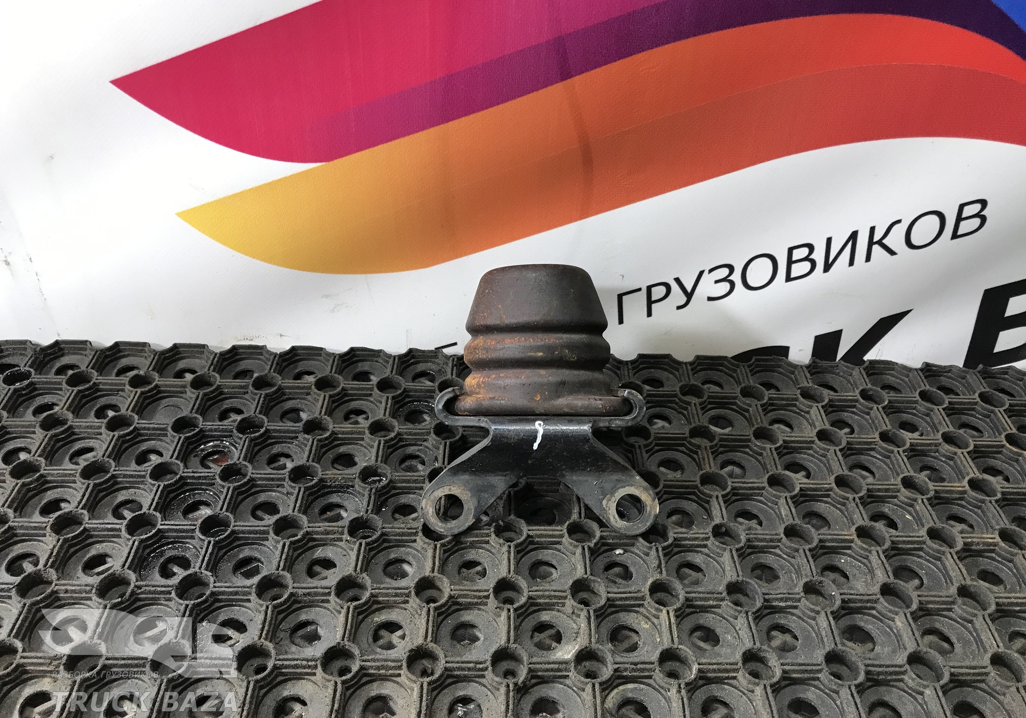 81414016036 Отбойник передней рессоры для Man TGA