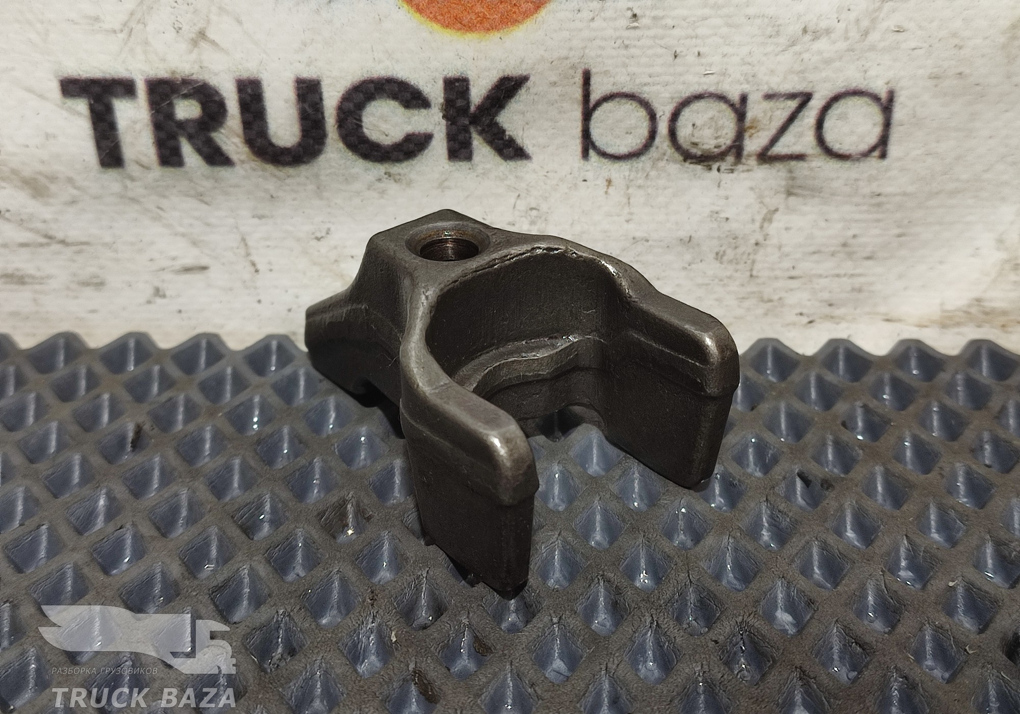 A4720780135 Кронштейн топливной форсунки для Mercedes-Benz Actros New Actros MP4 (с 2011)