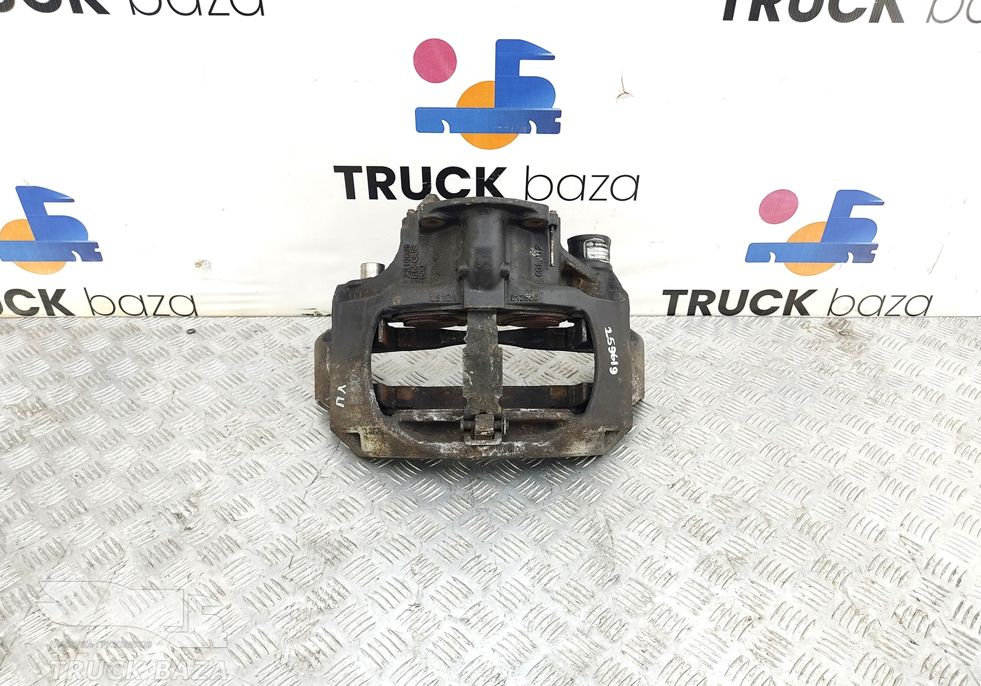 K146261 Суппорт передний левый для КАМАЗ