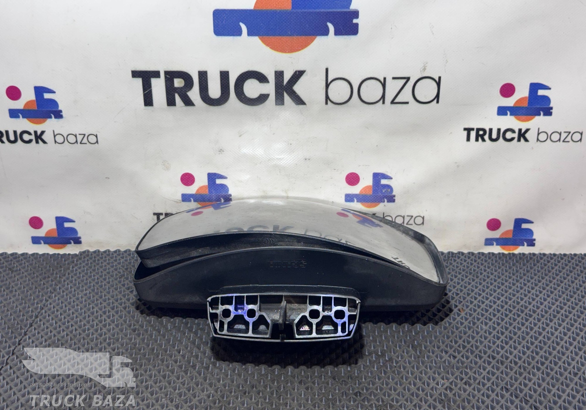 2645660 Зеркало бордюрное