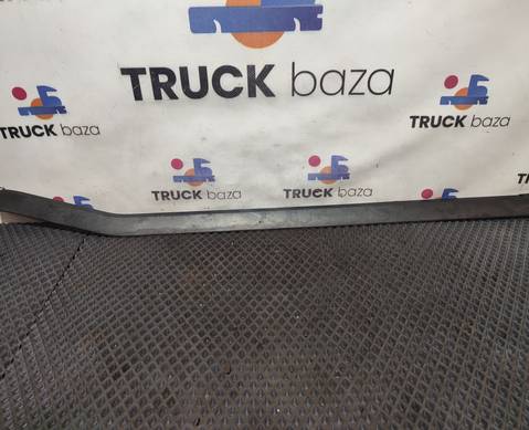 7482573259 Накладка кабины правая для Renault T (с 2013)