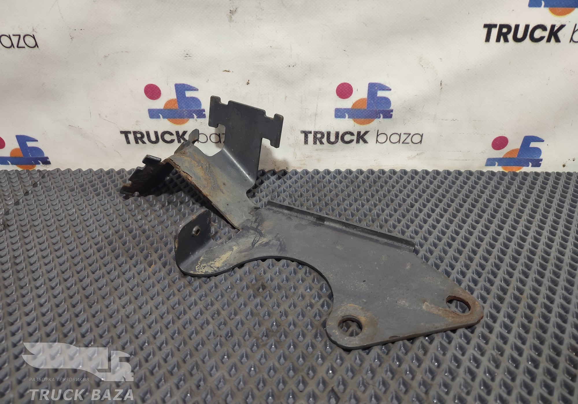 1862373 Кронштейн проводки блока APS для Scania