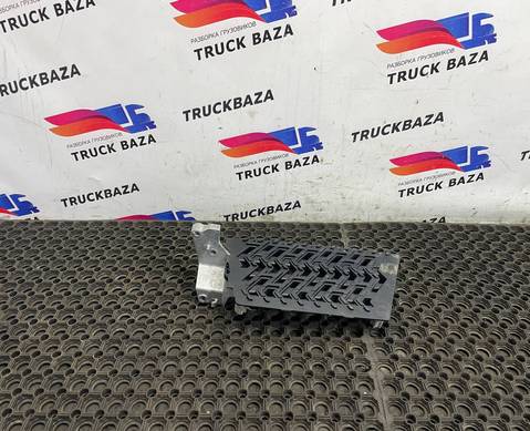 84326006 Ступенька правая для Volvo FH 4 (с 2012)