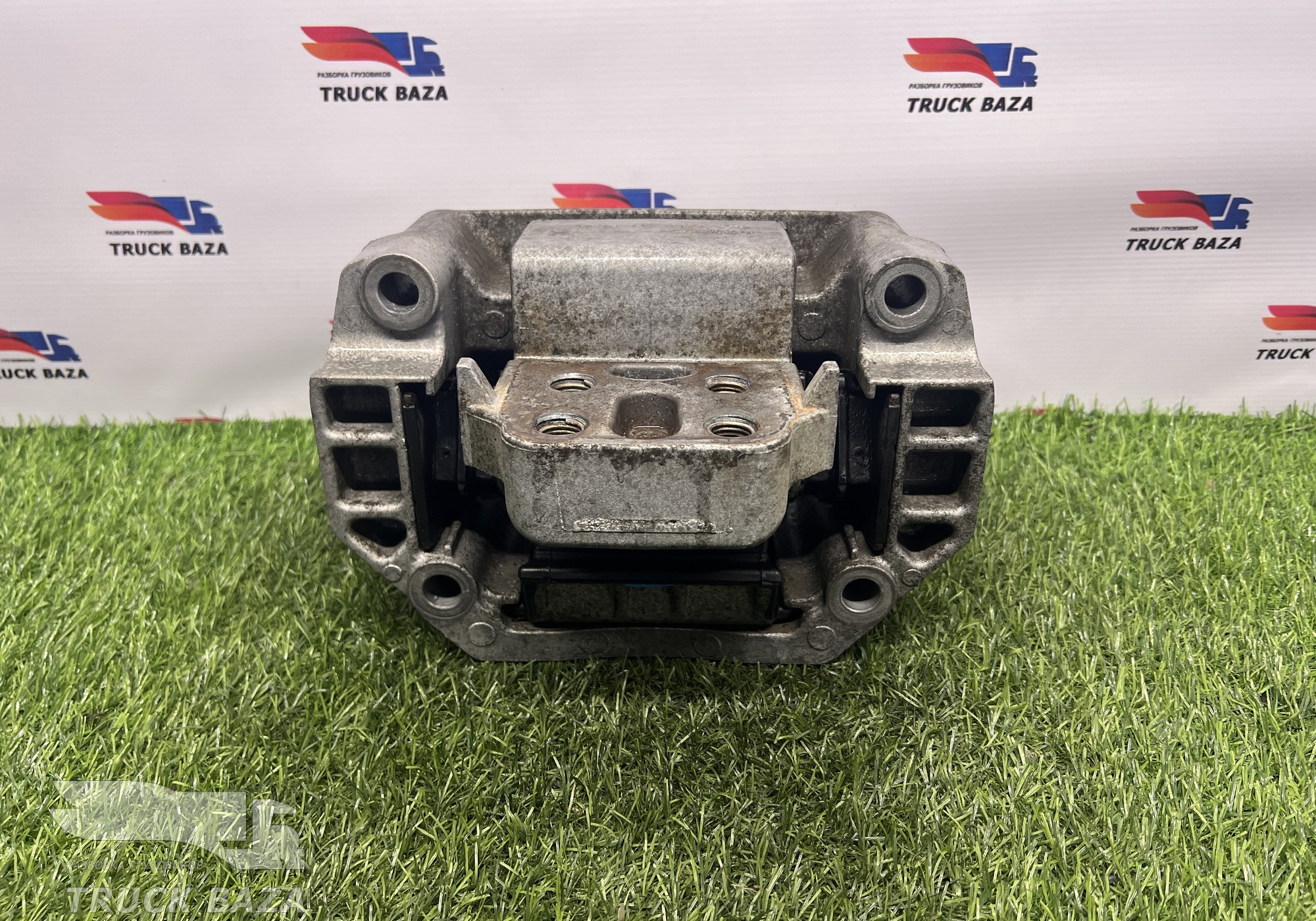 1921972 Подушка КПП