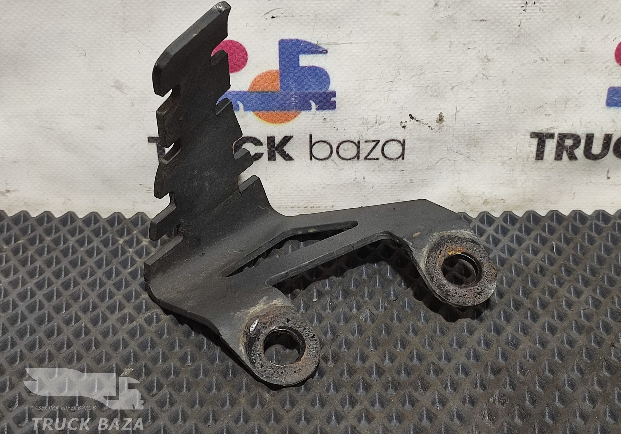 Кронштейн рамы для Mercedes-Benz Actros New Actros MP4 (с 2011)