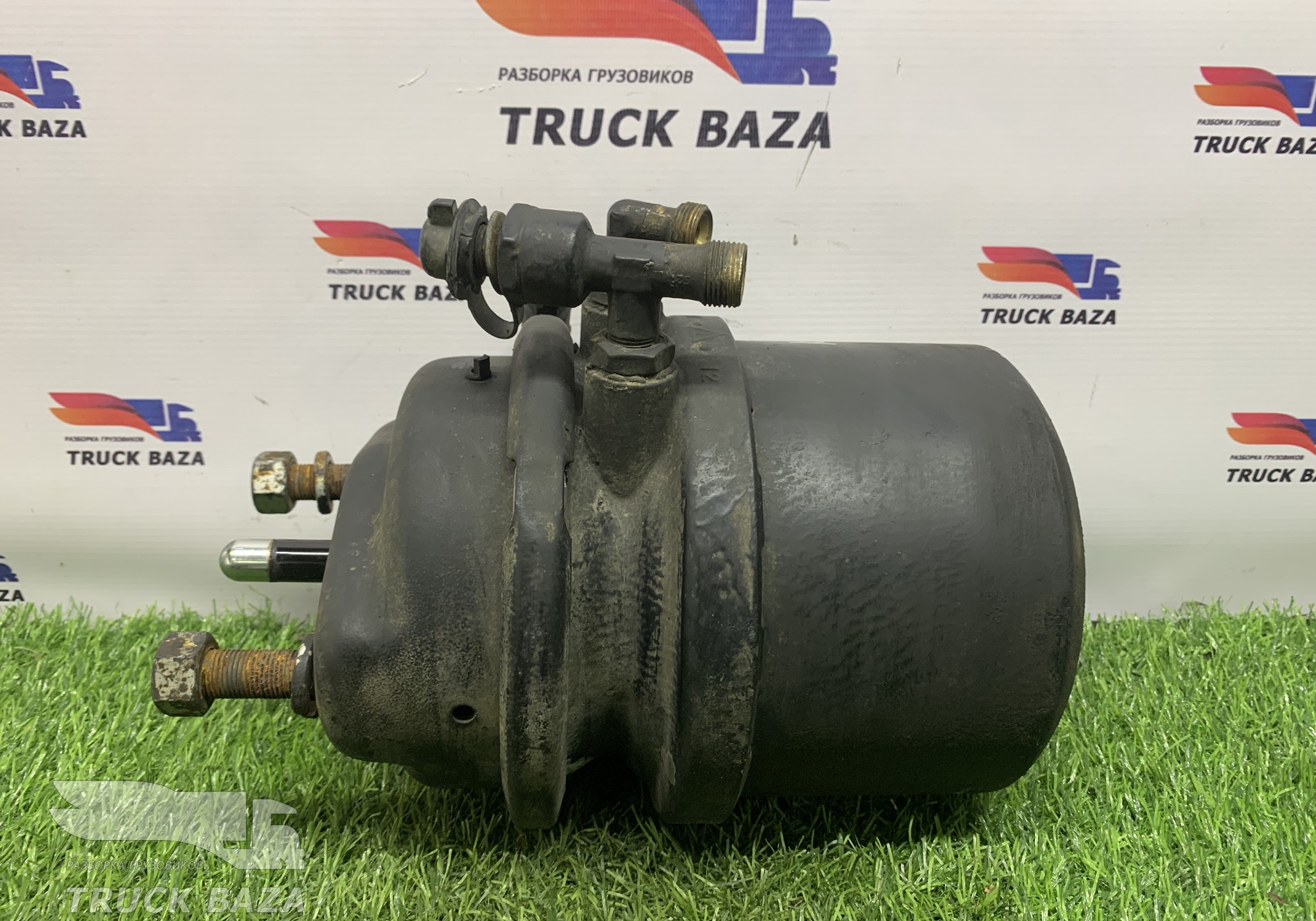 HD90129360060 Энергоаккумулятор задний для КАМАЗ 54901