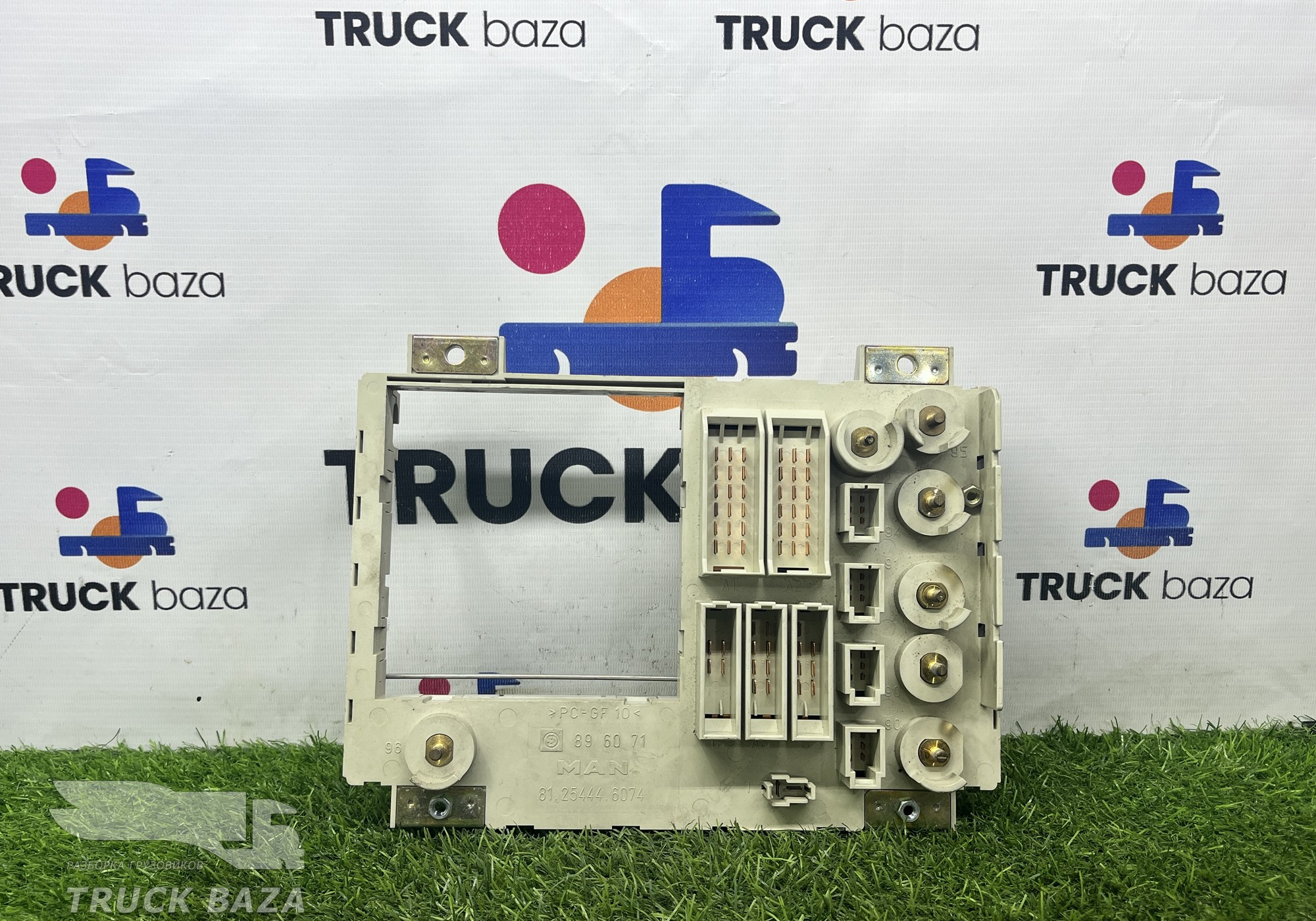 81254446074 Блок предохранителей для Man TGS I (с 2007)